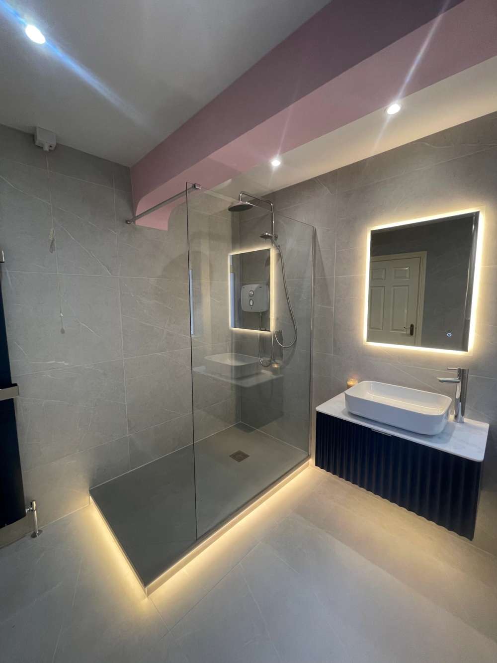 Flair 1500 x 800 Gemstone Shower Tray