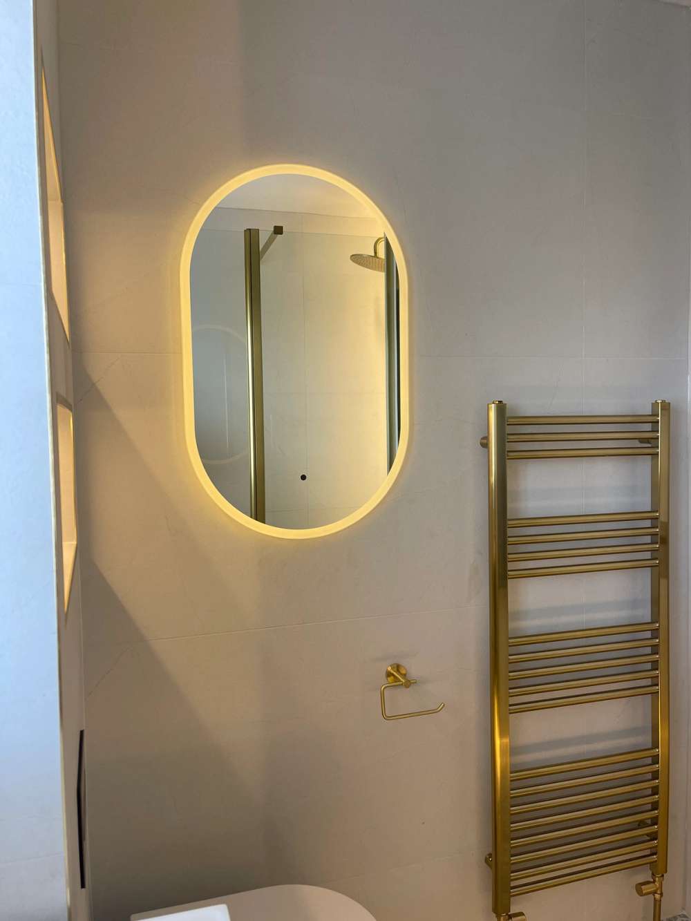 RT Large Aster Pill Mirror