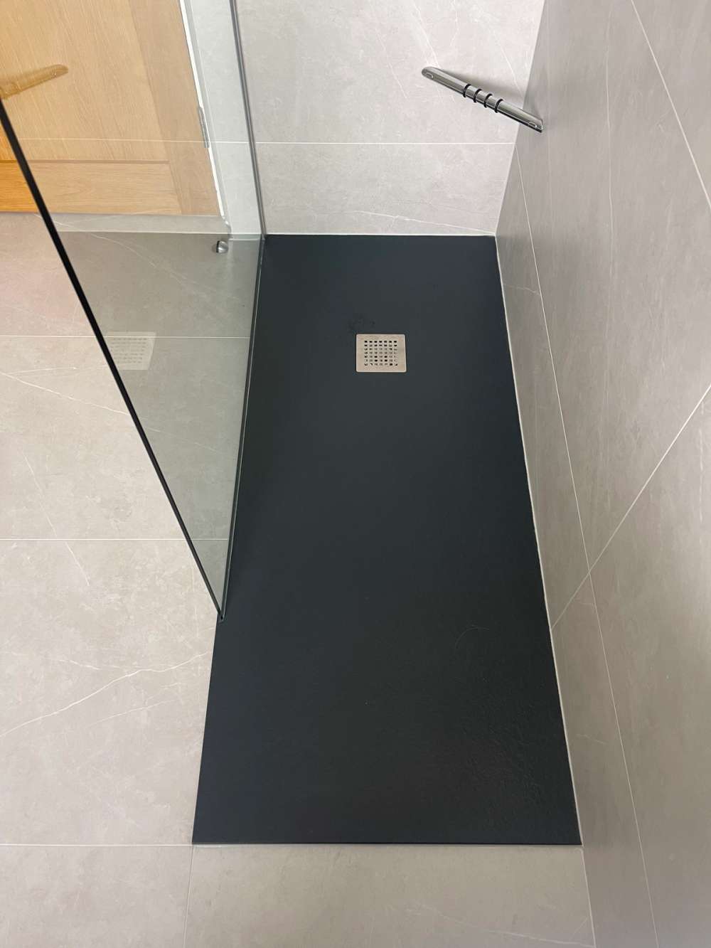 Flair Lotus anthracite 1600 x 700