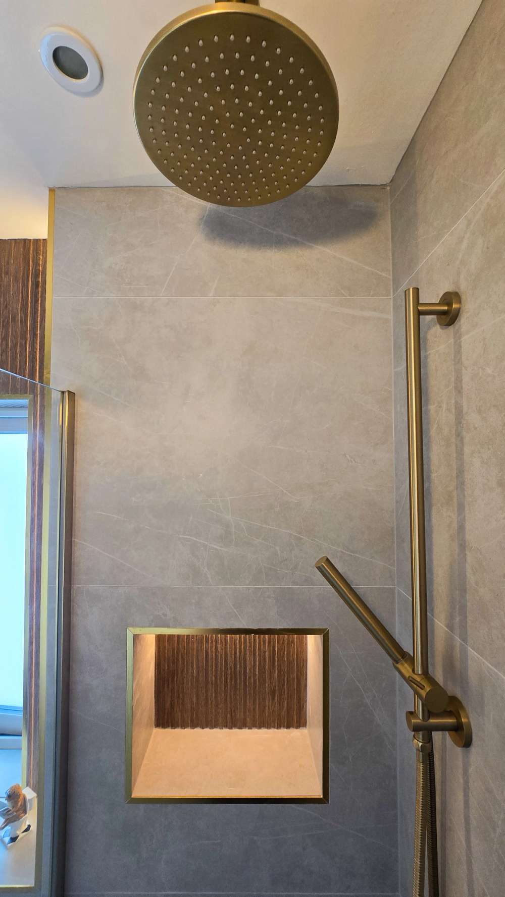 Bathroom Image
