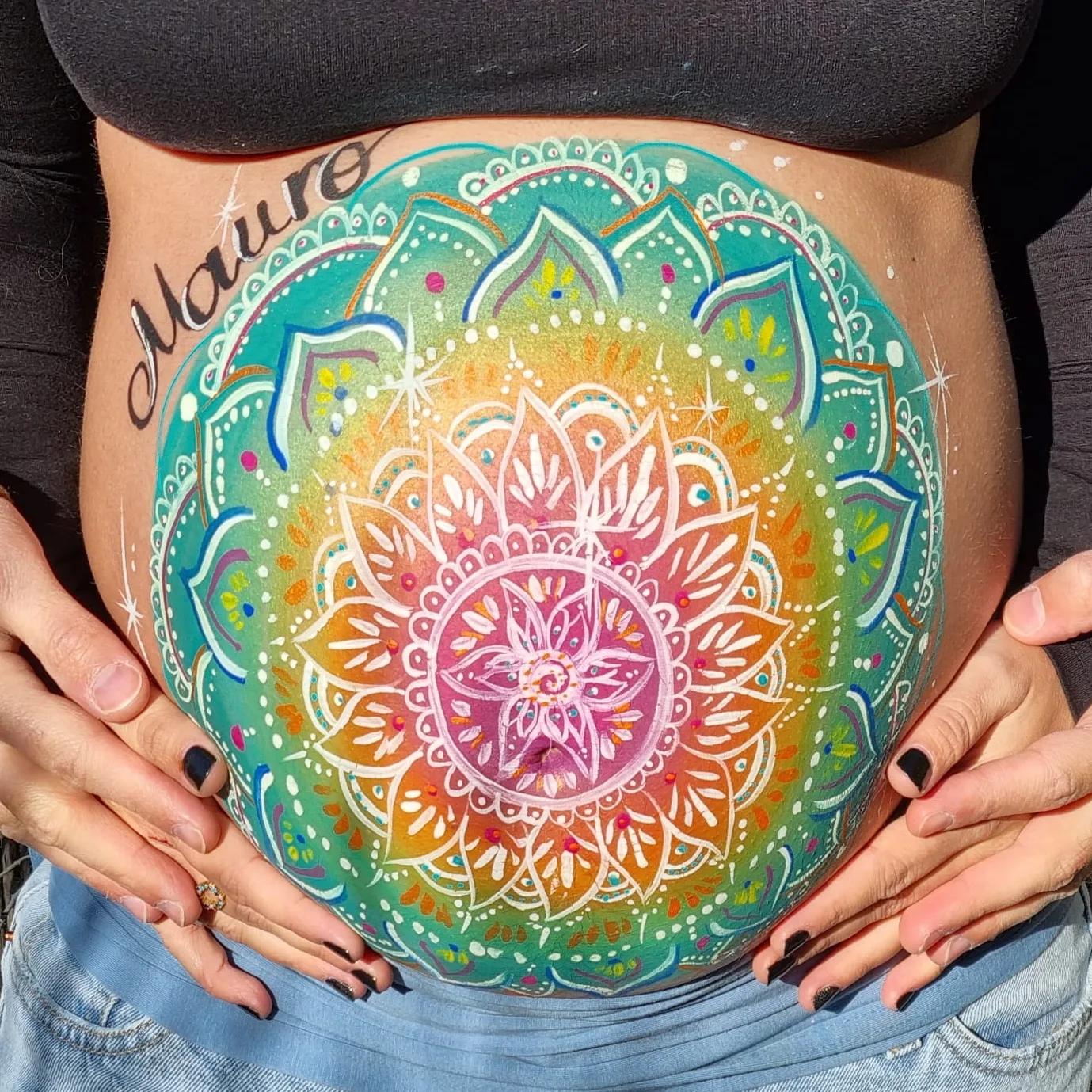 Diseño de bellypainting mandala 