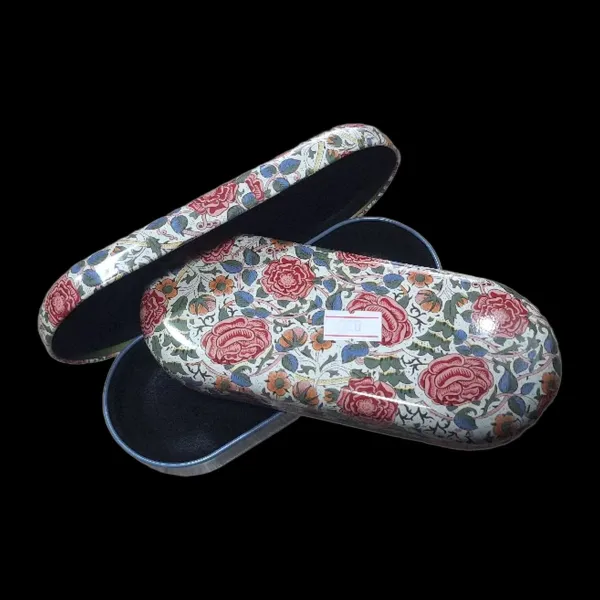 METALNA KUTIJA ZA NAOČARE ROSES WILLIAM MORRIS
