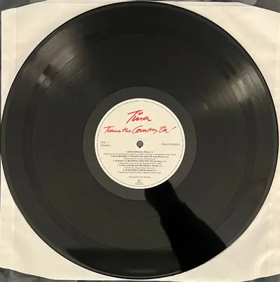 TINA TURNER TINA TURNS THE COUNTRY ON VINYL