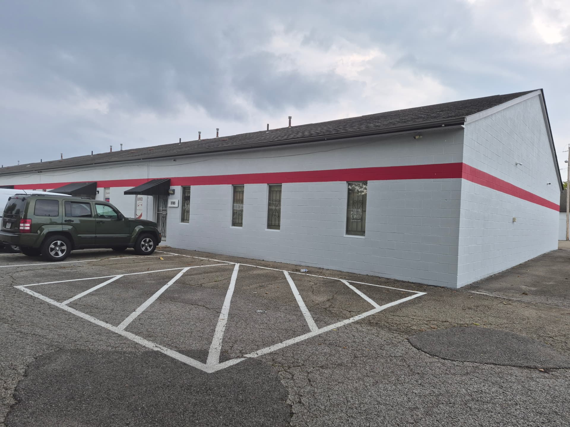 Front exterior of Speedy Underhood Service in Columbus, Ohio