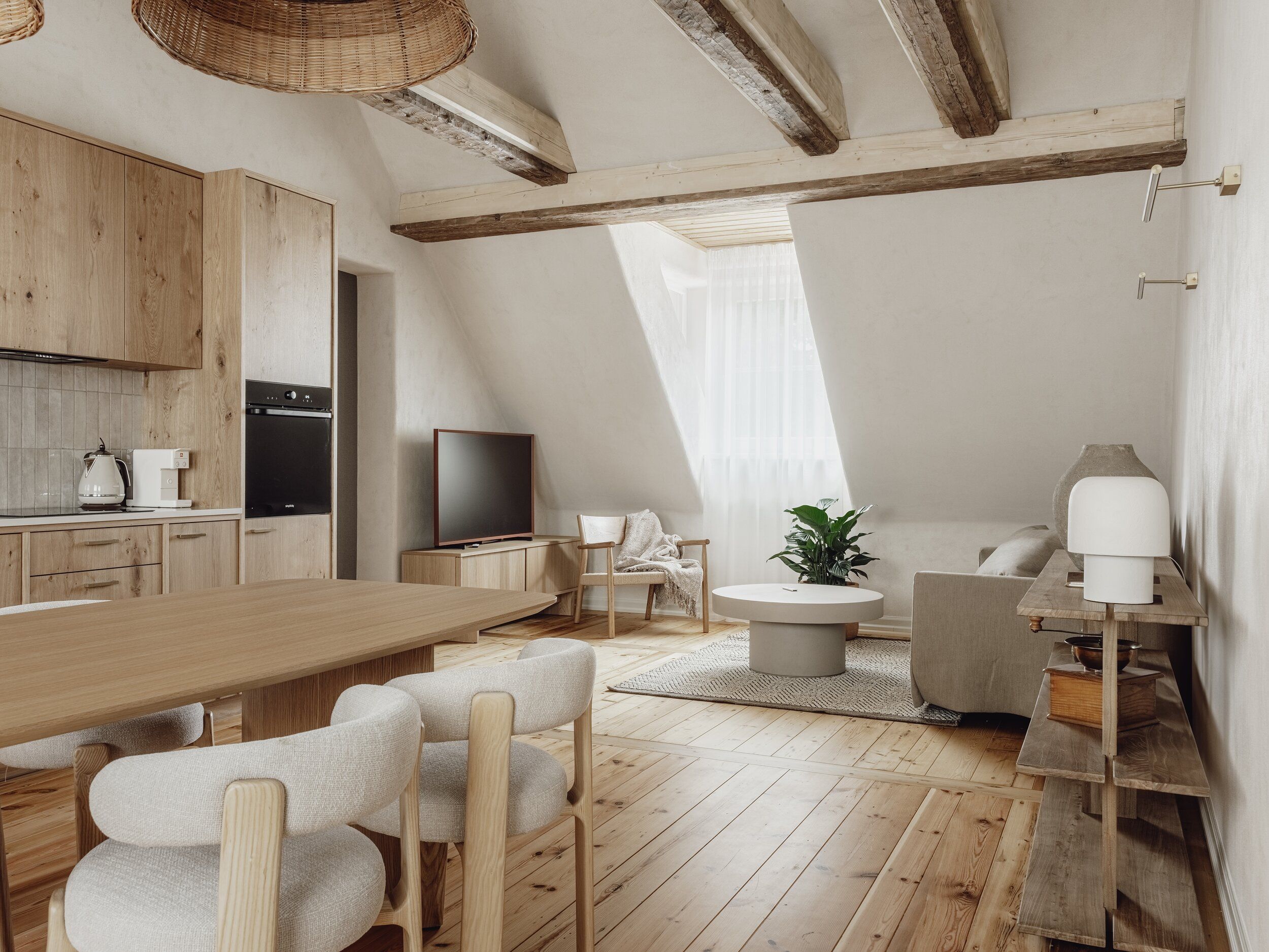 Mācītāja māja, Sestais - Image 18