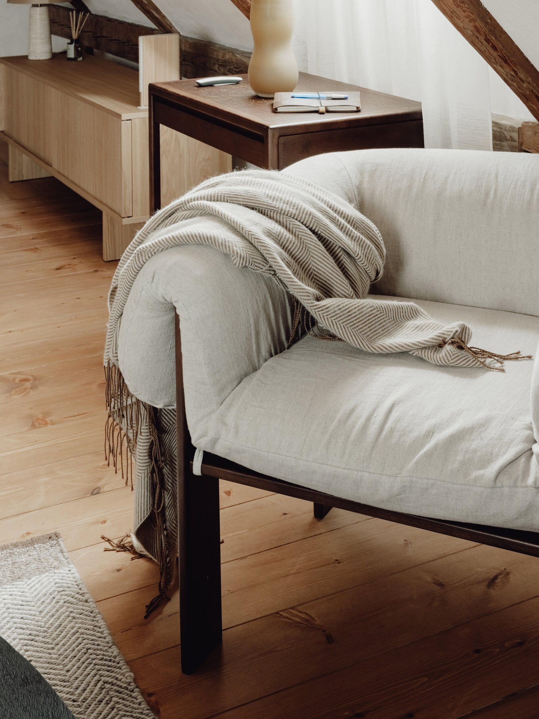 Mācītāja māja, Septītais - Image 6