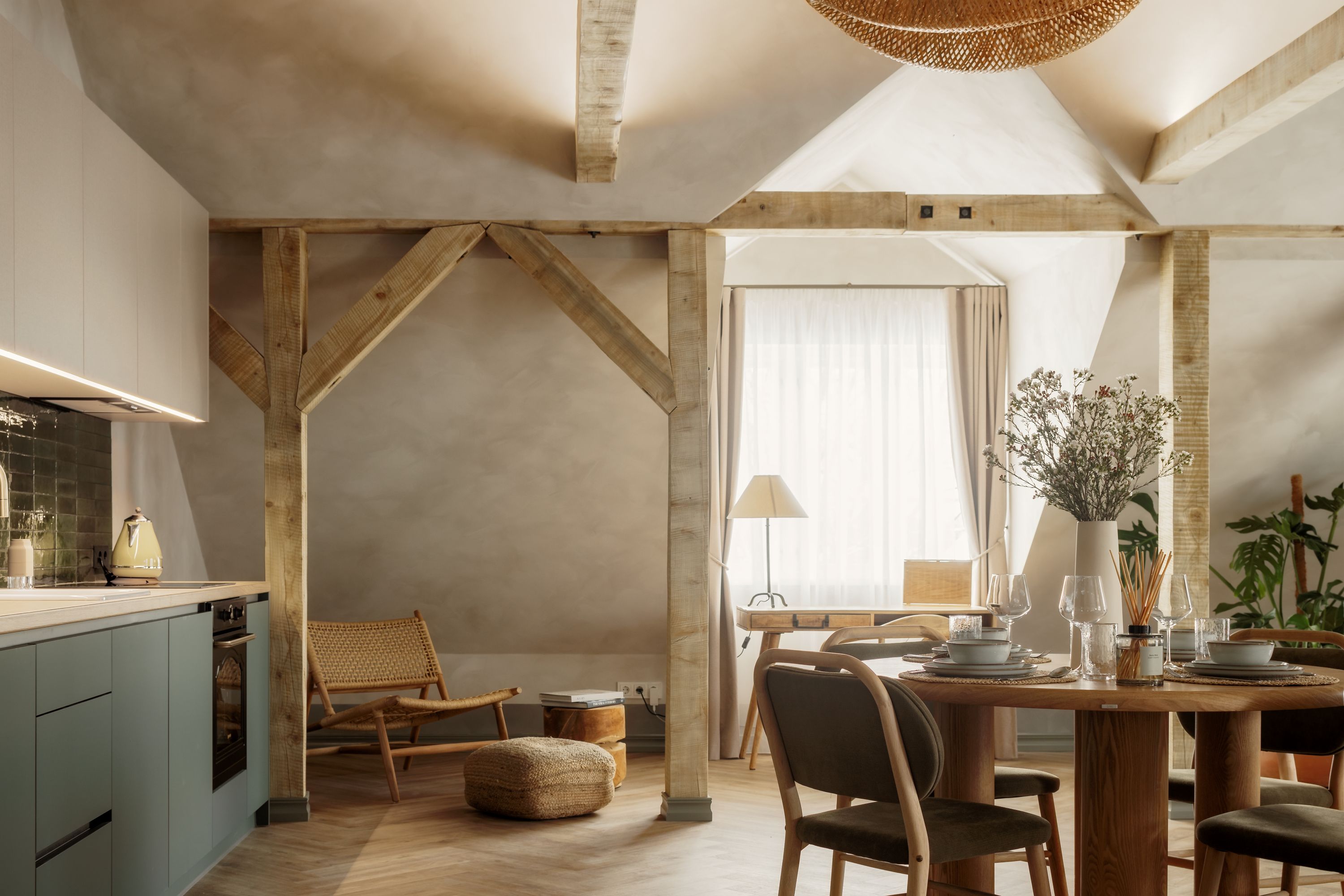 Spīdalas nams, Sestais - Image 6