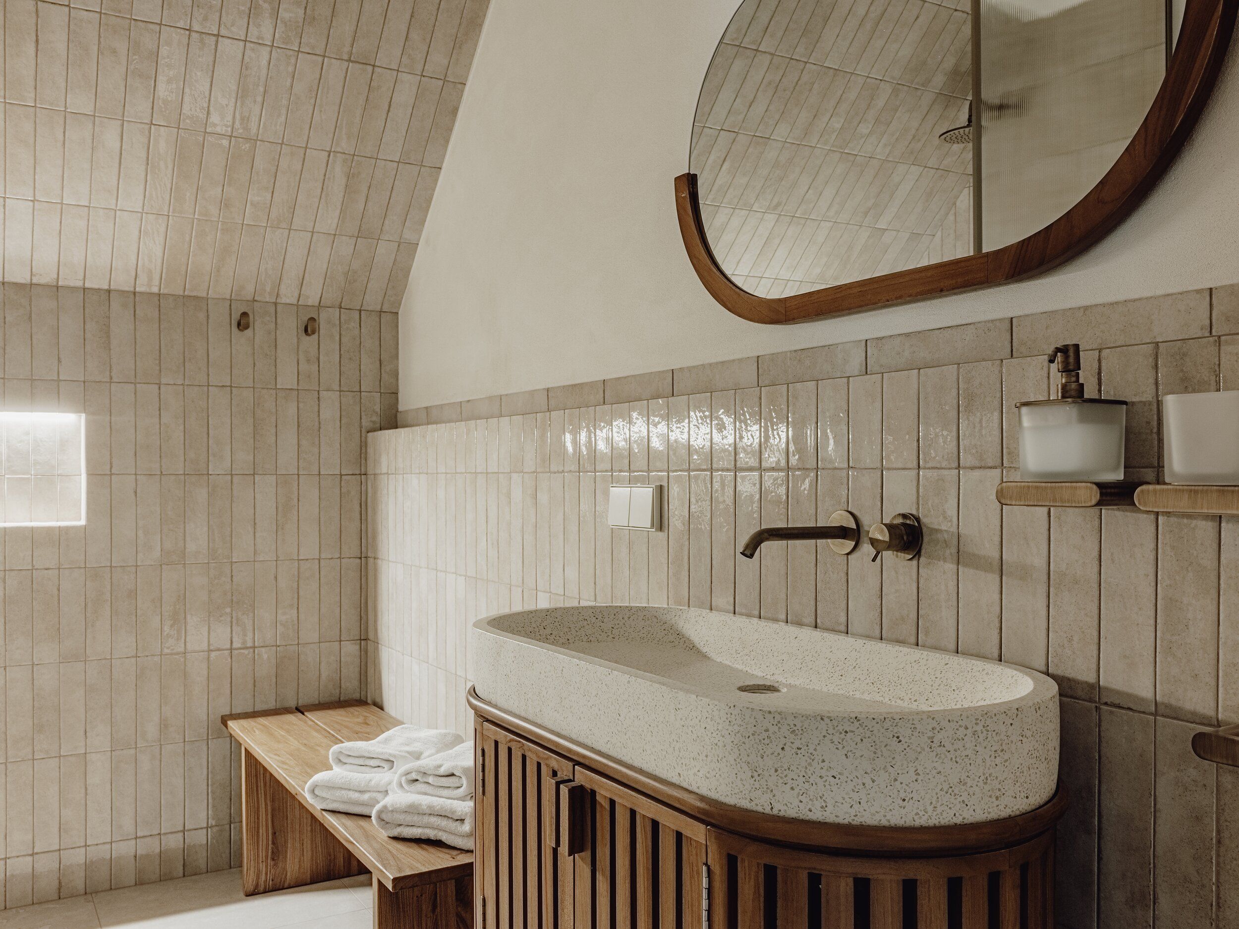 Mācītāja māja, Sestais - Image 28