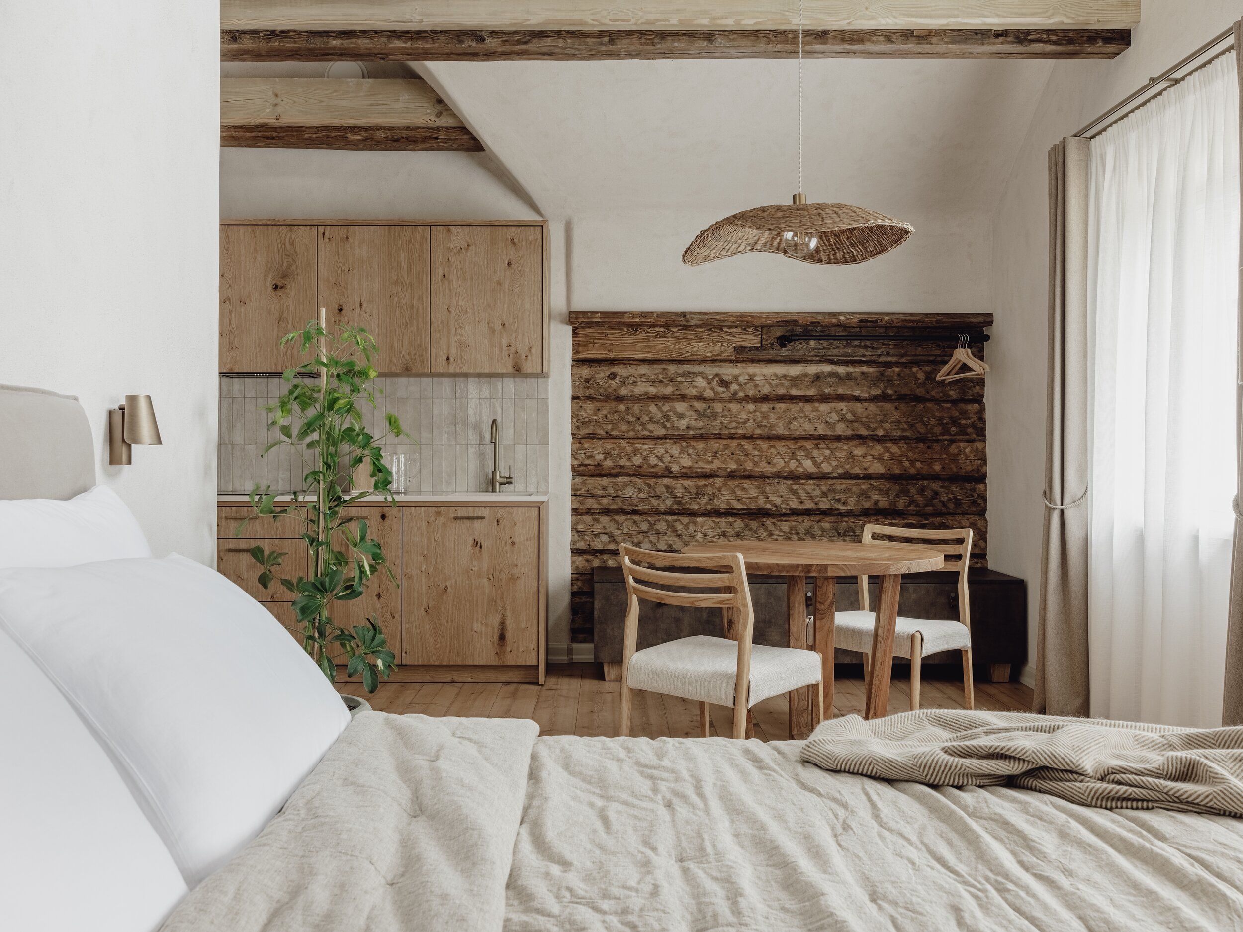 Mācītāja māja, Astotais - Image 10