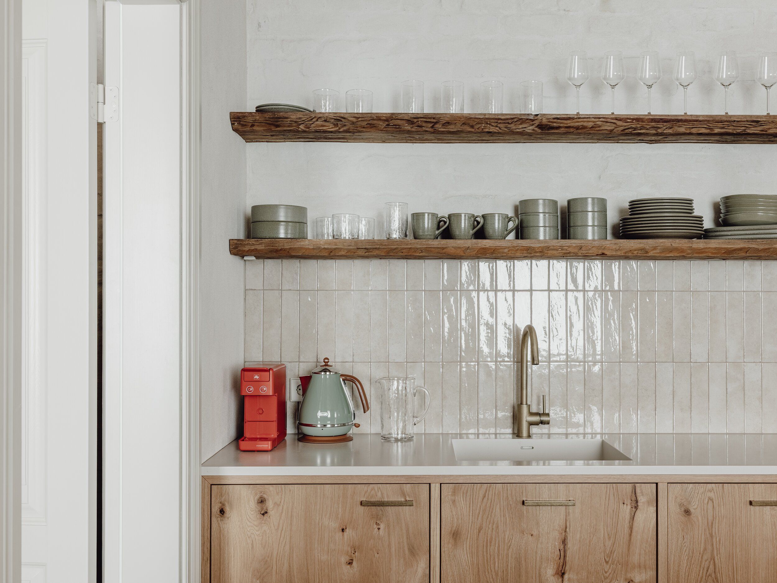 Mācītāja māja, Pirmais - Image 7