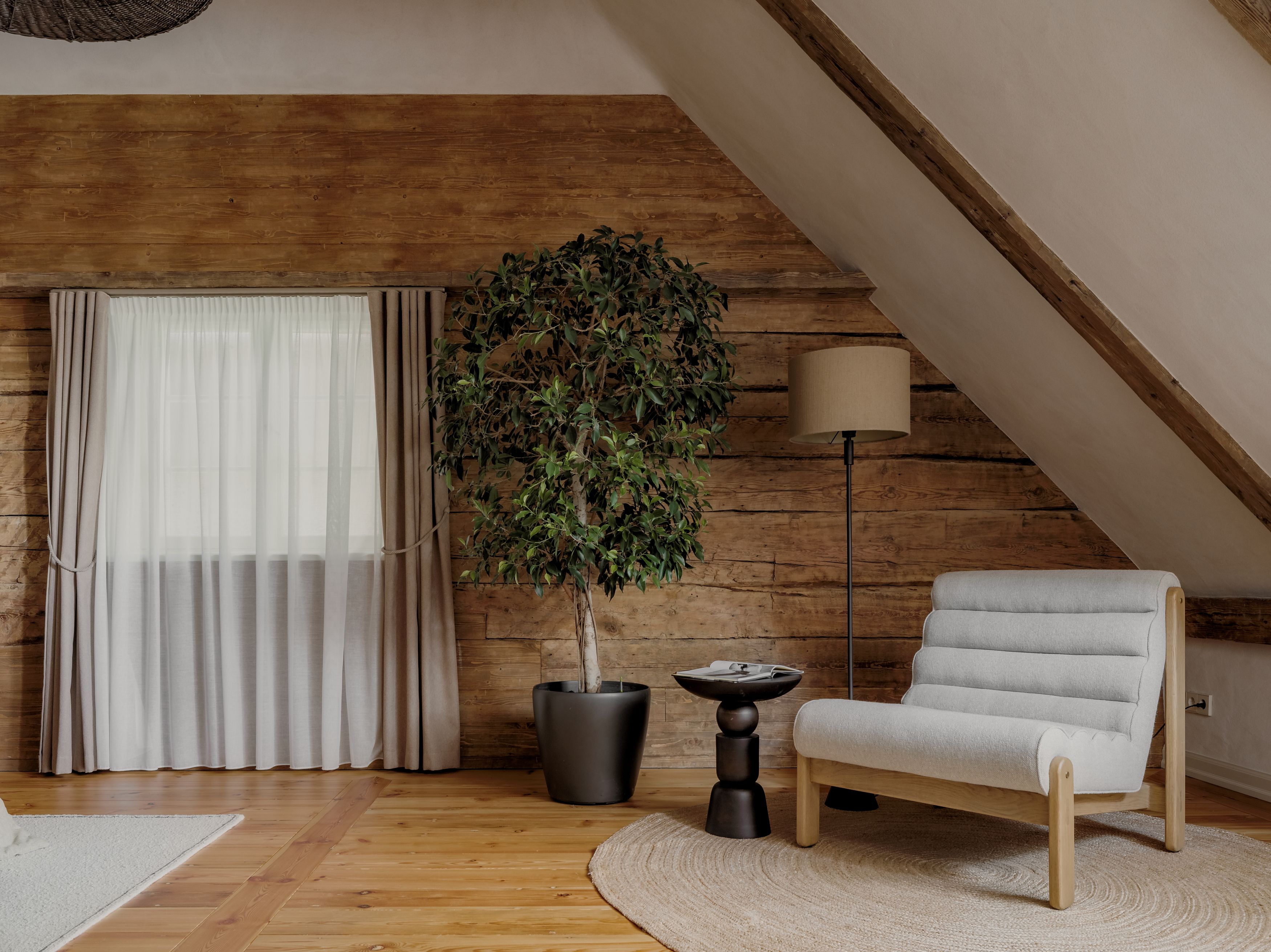 Pastor's House, Sixth - Image 9