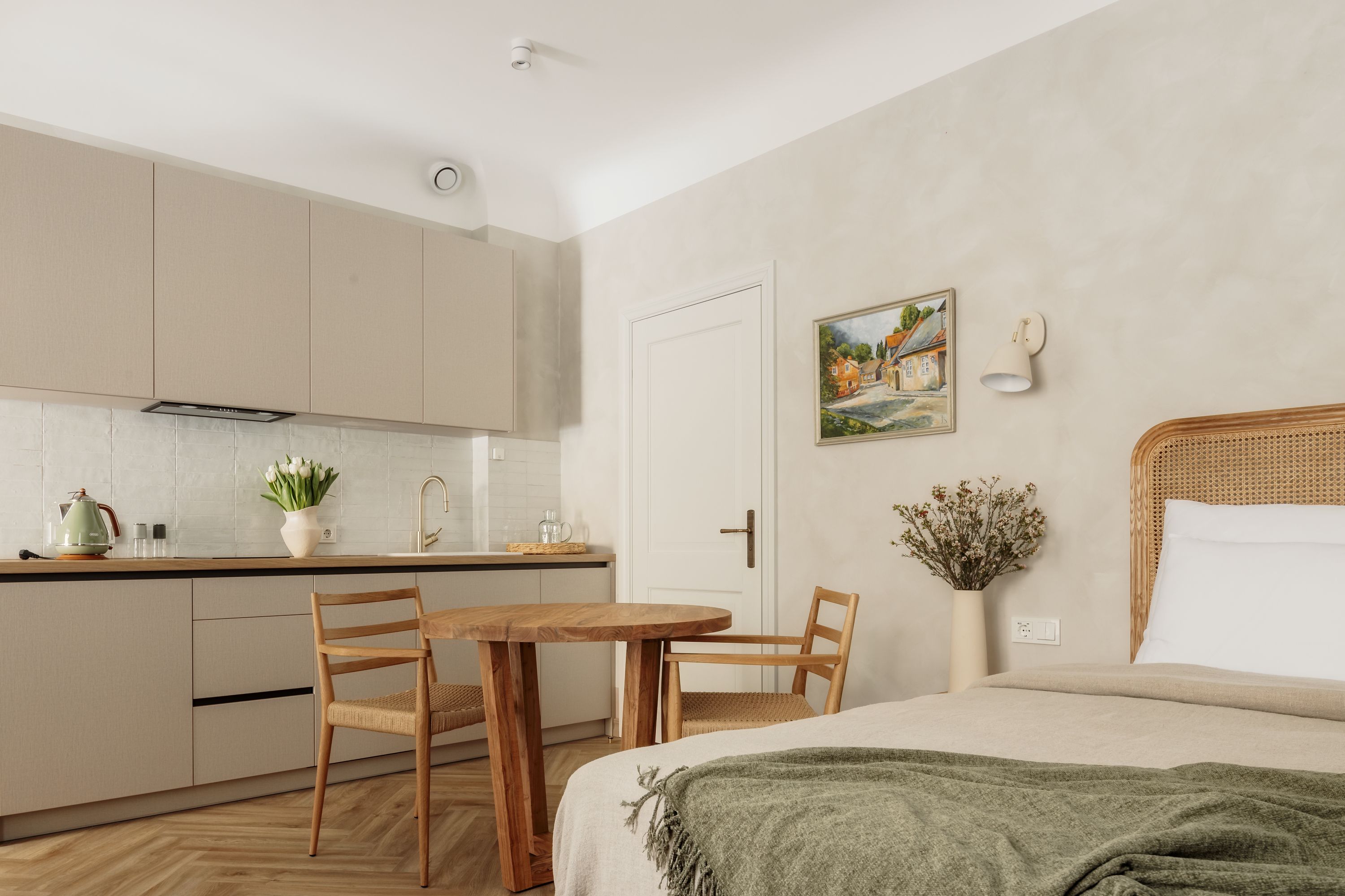 Spīdalas nams, Trešais - Image 5