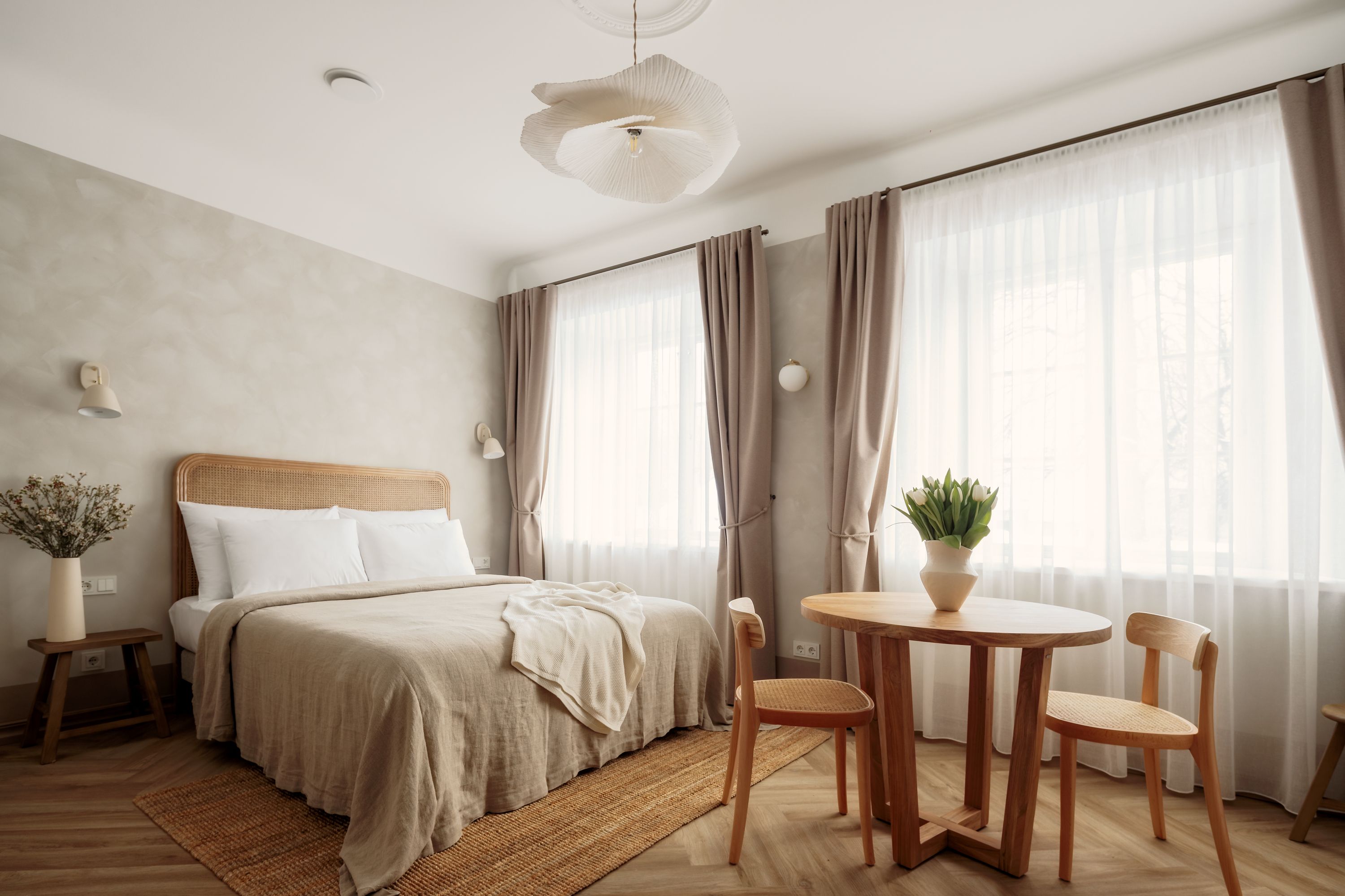 Spīdalas nams, Pirmais - Image 7