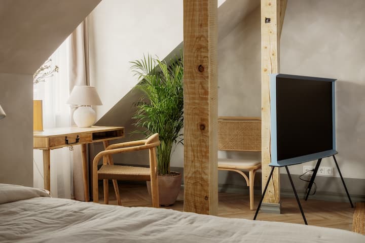 Spīdalas nams, Piektais - Image 4