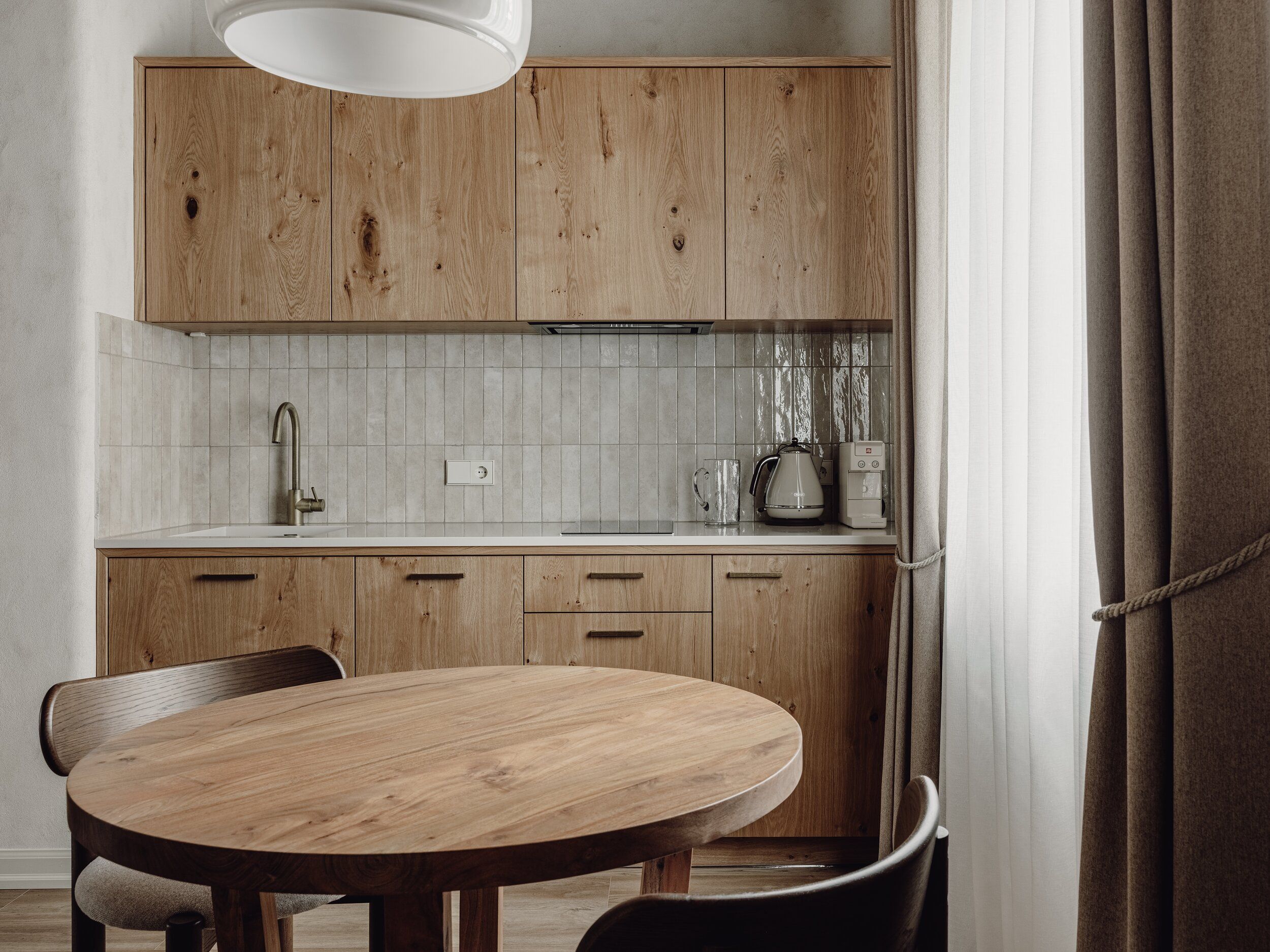 Mācītāja māja, Trešais - Image 7