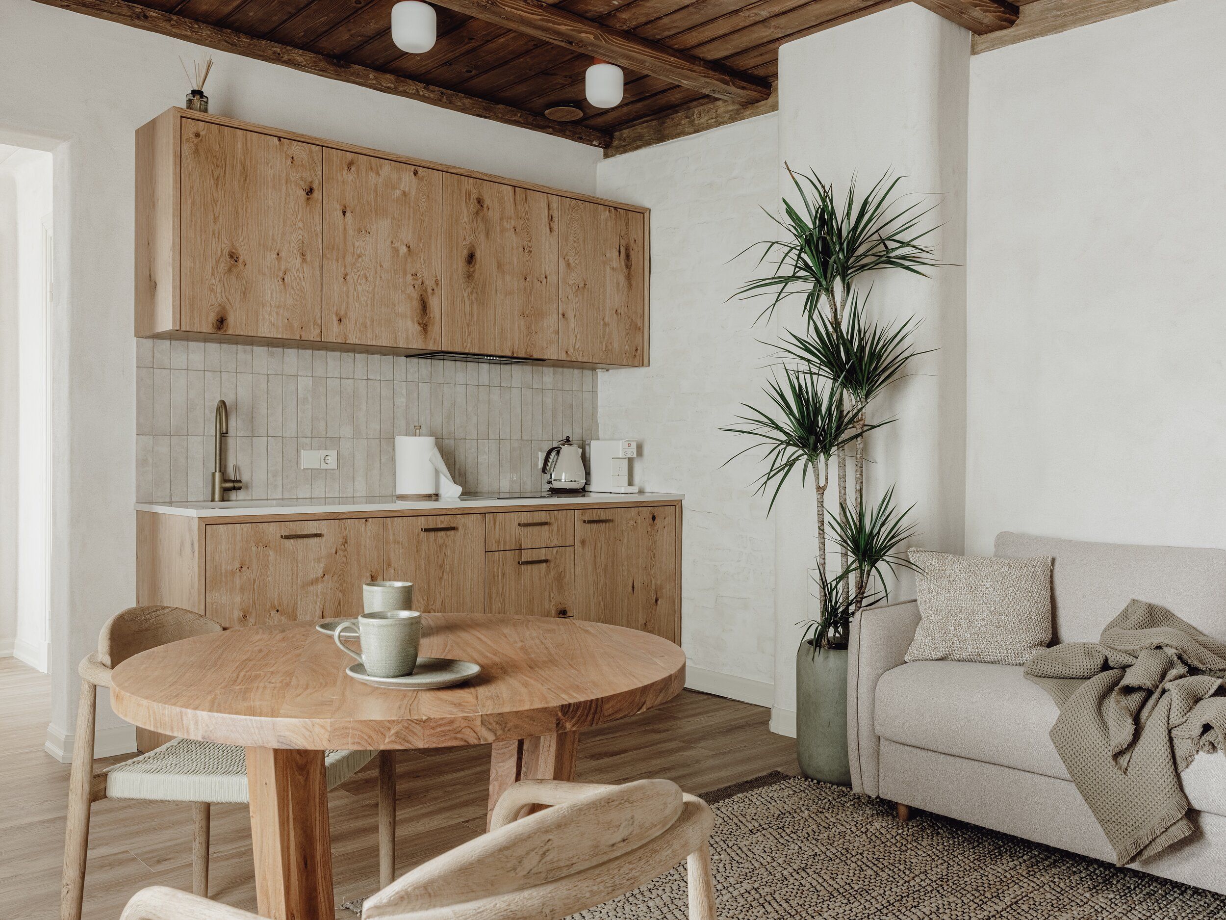 Mācītāja māja, Otrais - Image 2