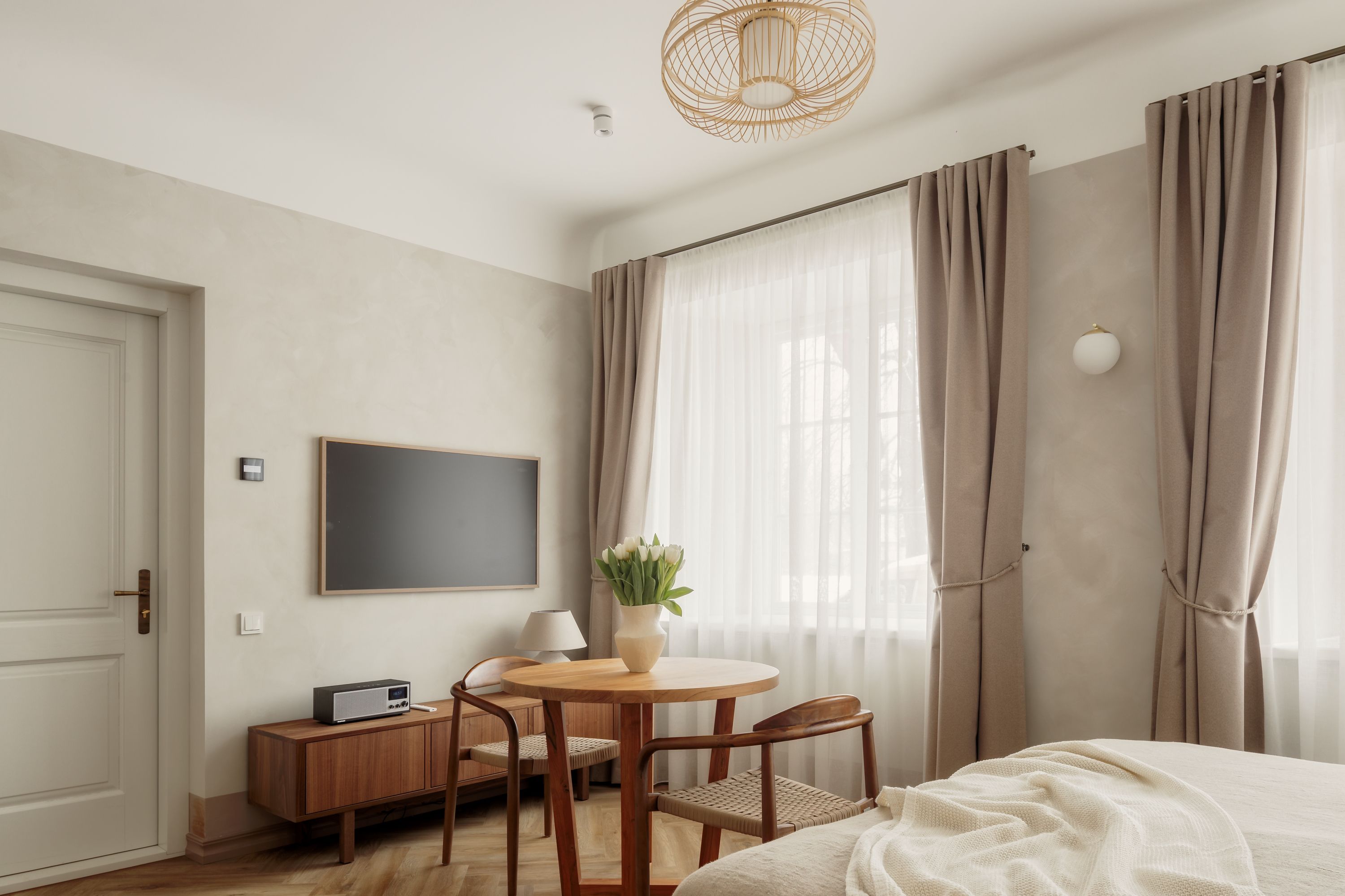 Spīdalas nams, Otrais - Image 5