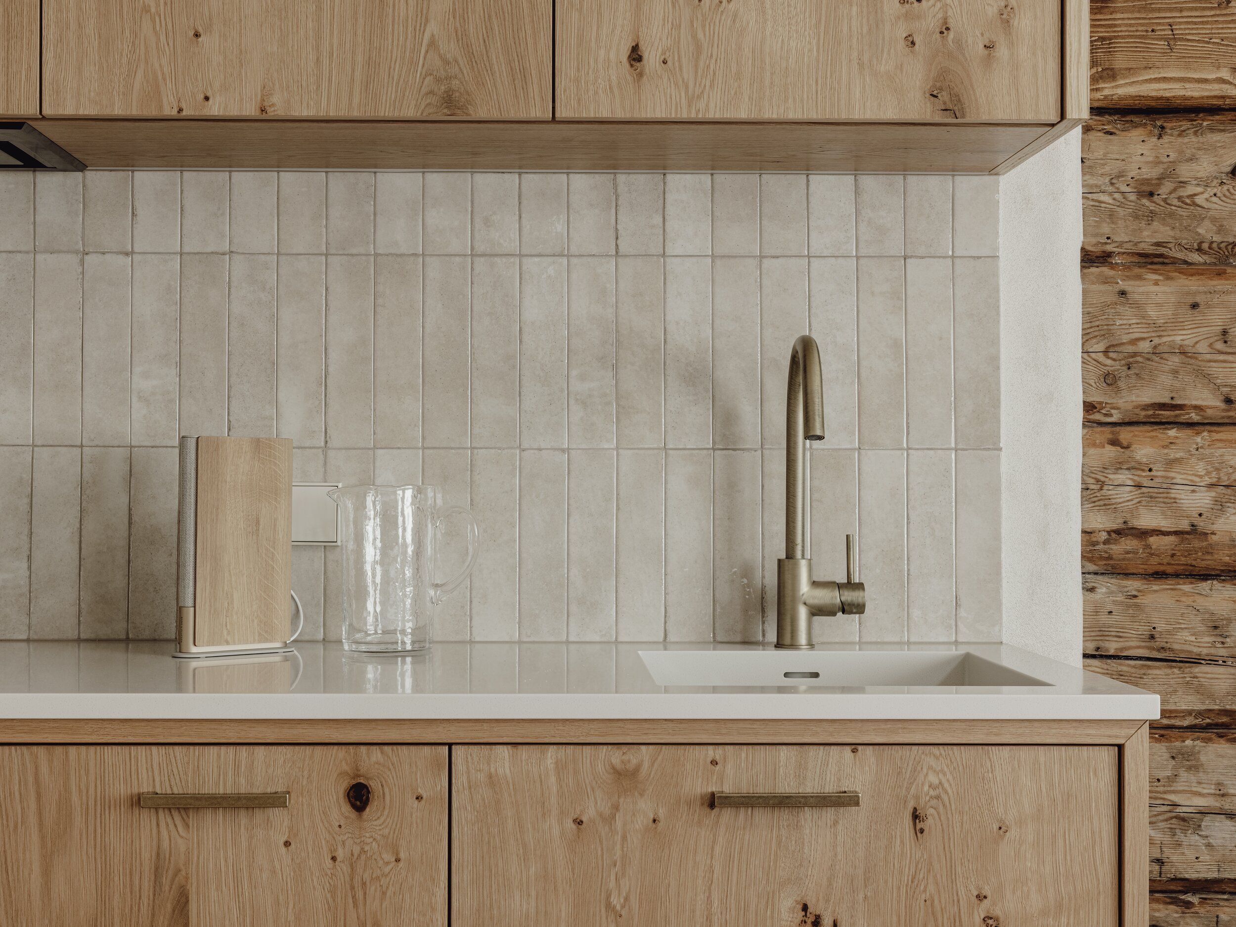 Mācītāja māja, Astotais - Image 5