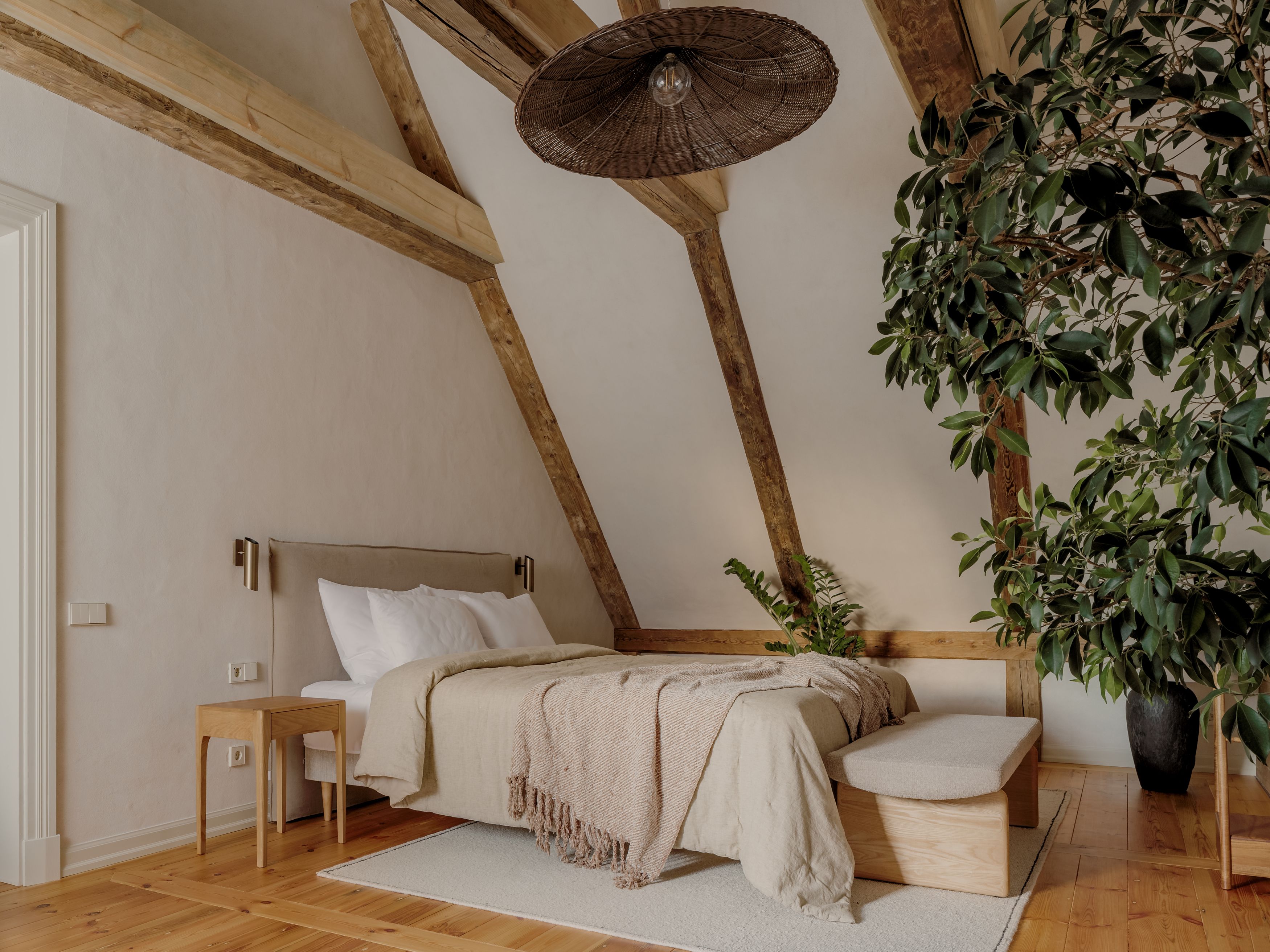 Pastor's House, Sixth - Image 8