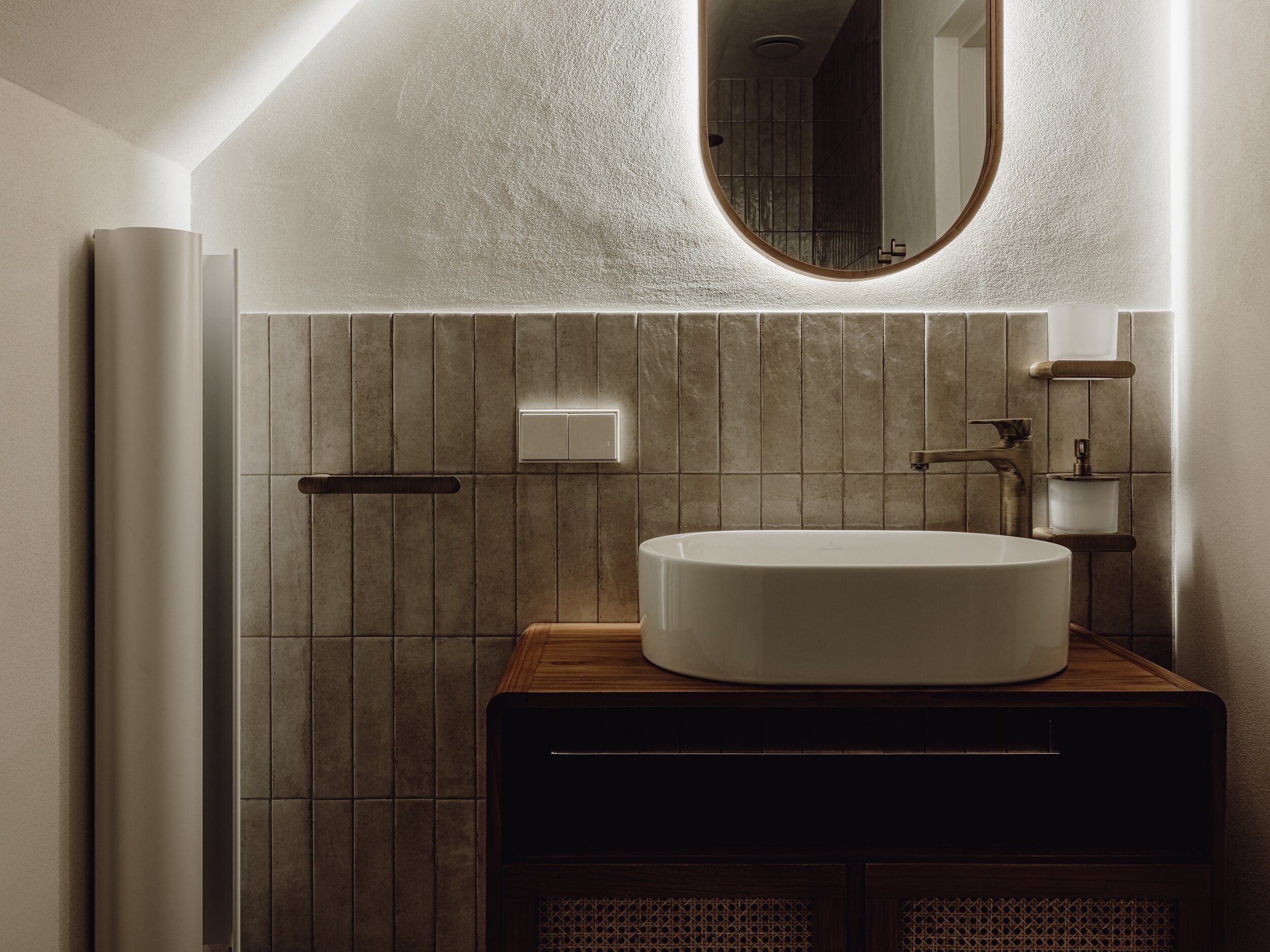 Mācītāja māja, Septītais - Image 24