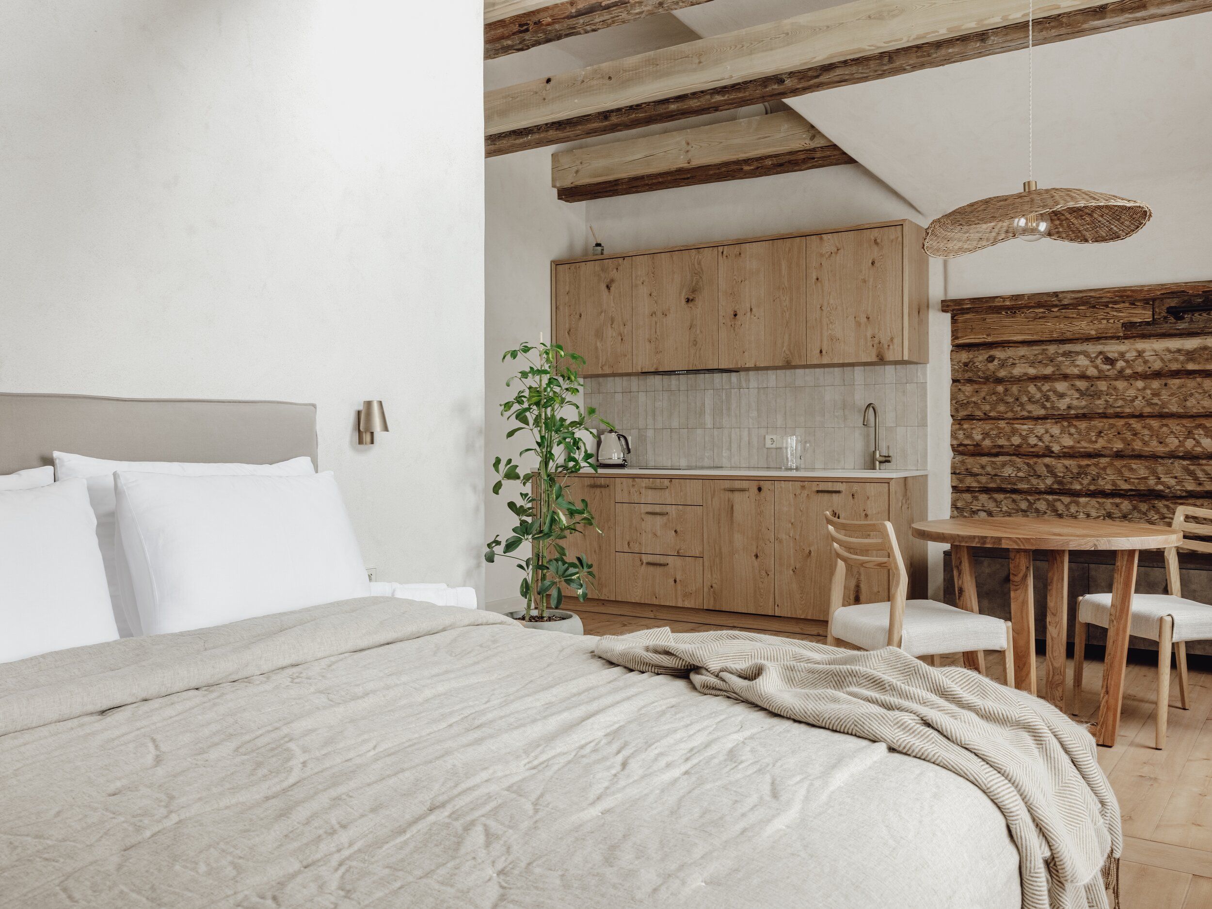 Mācītāja māja, Astotais - Image 13