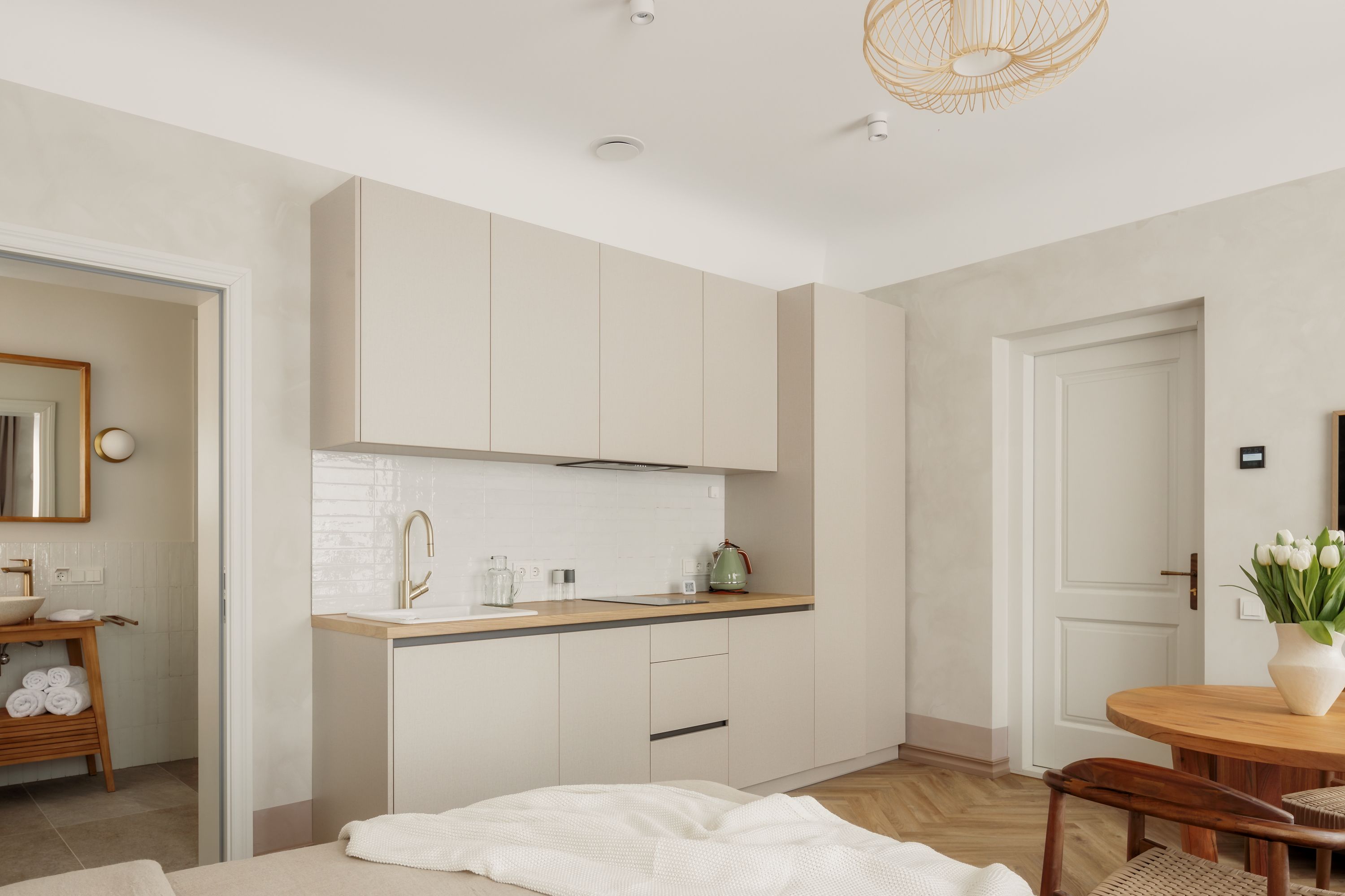 Spīdalas nams, Otrais - Image 6