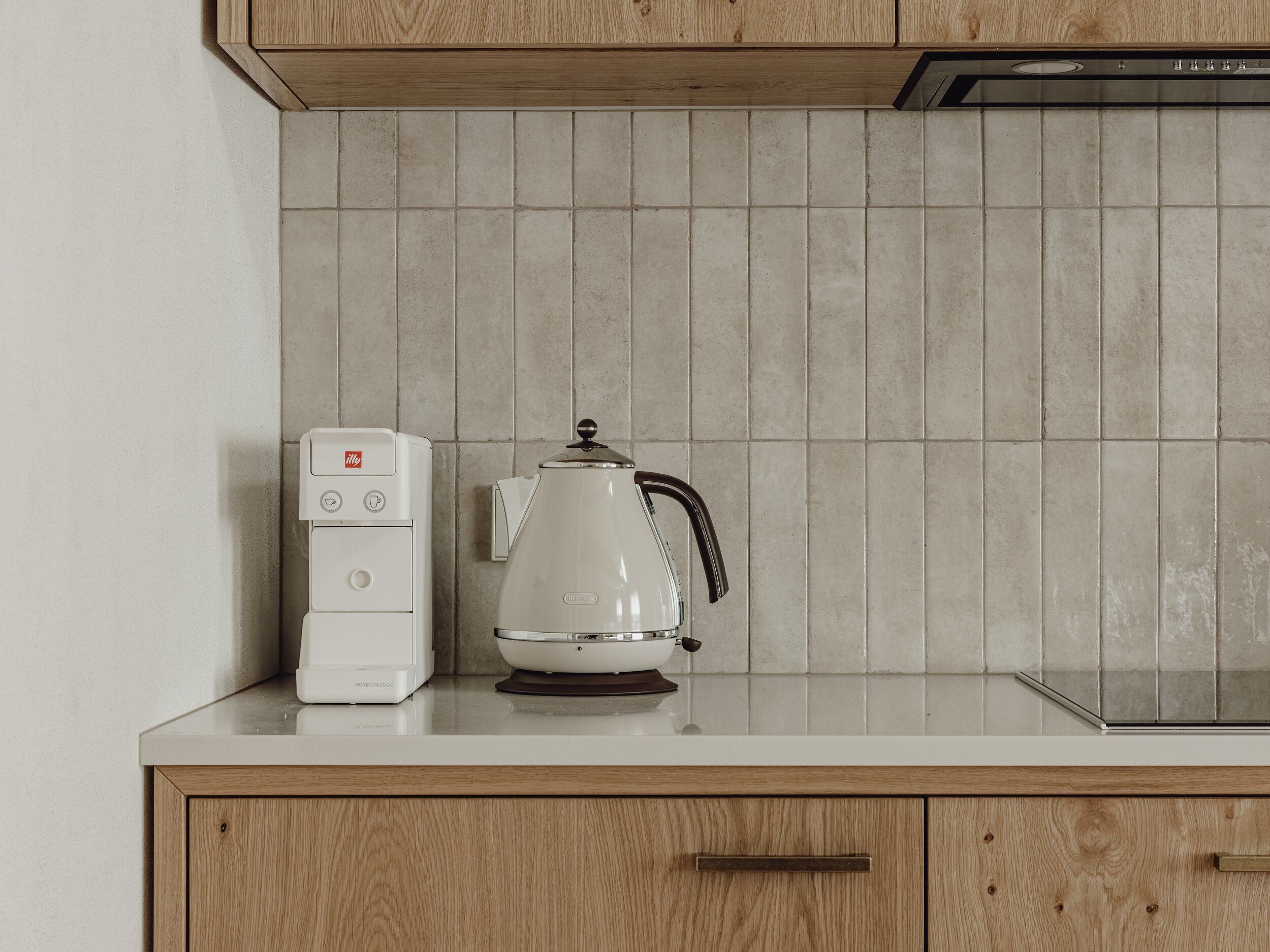 Mācītāja māja, Astotais - Image 4