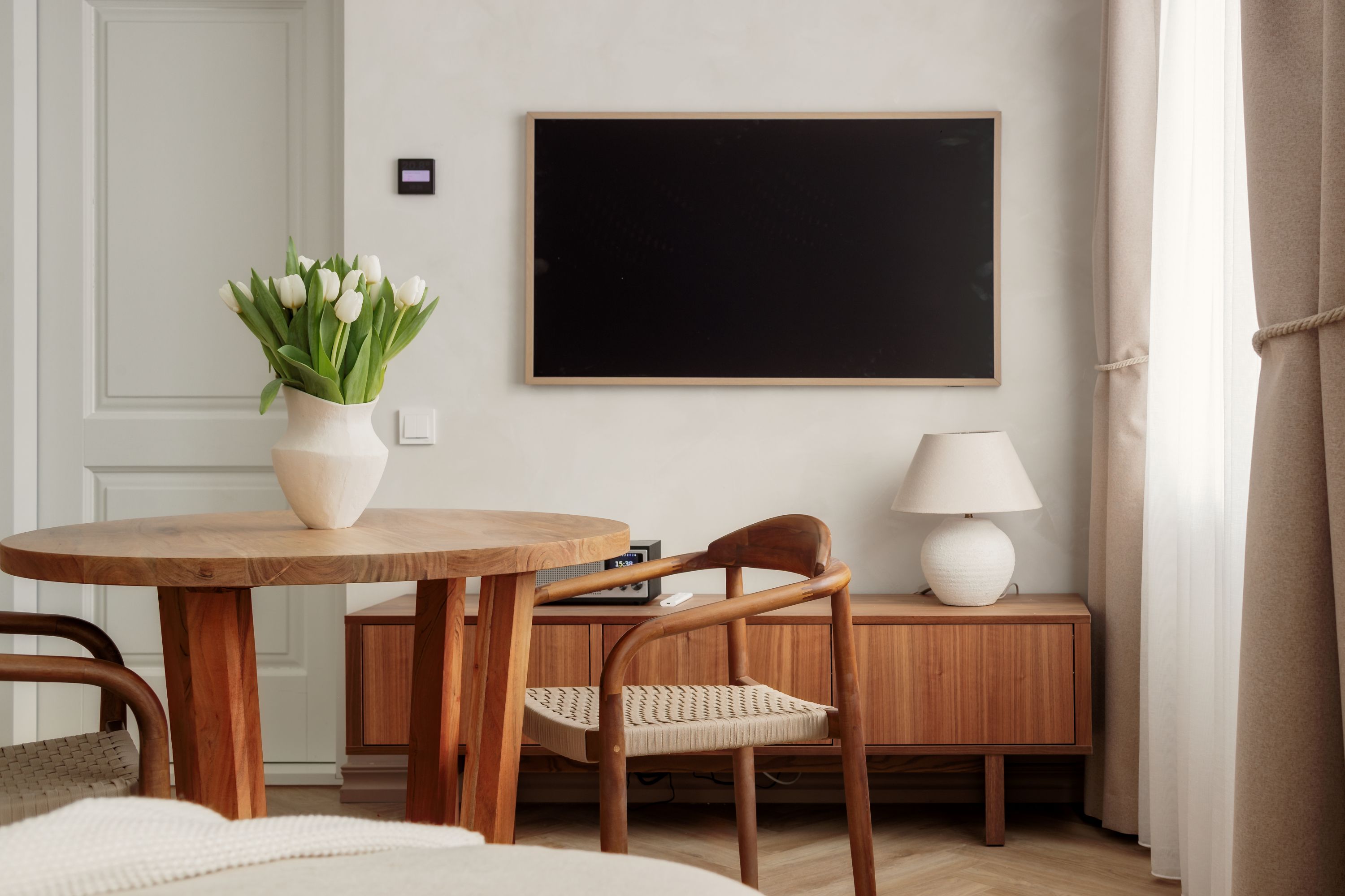 Spīdalas nams, Otrais - Image 4