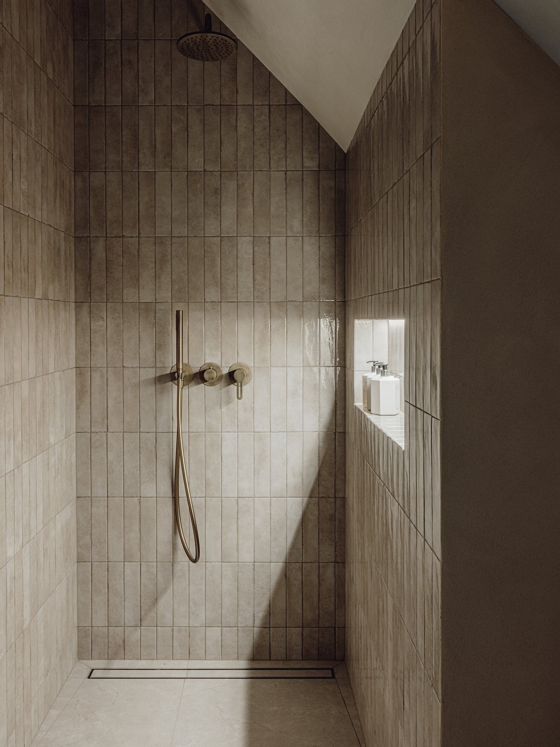 Mācītāja māja, Septītais - Image 26