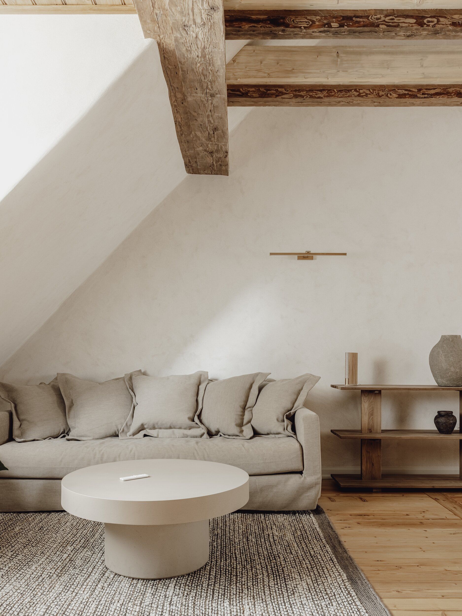 Mācītāja māja, Sestais - Image 20