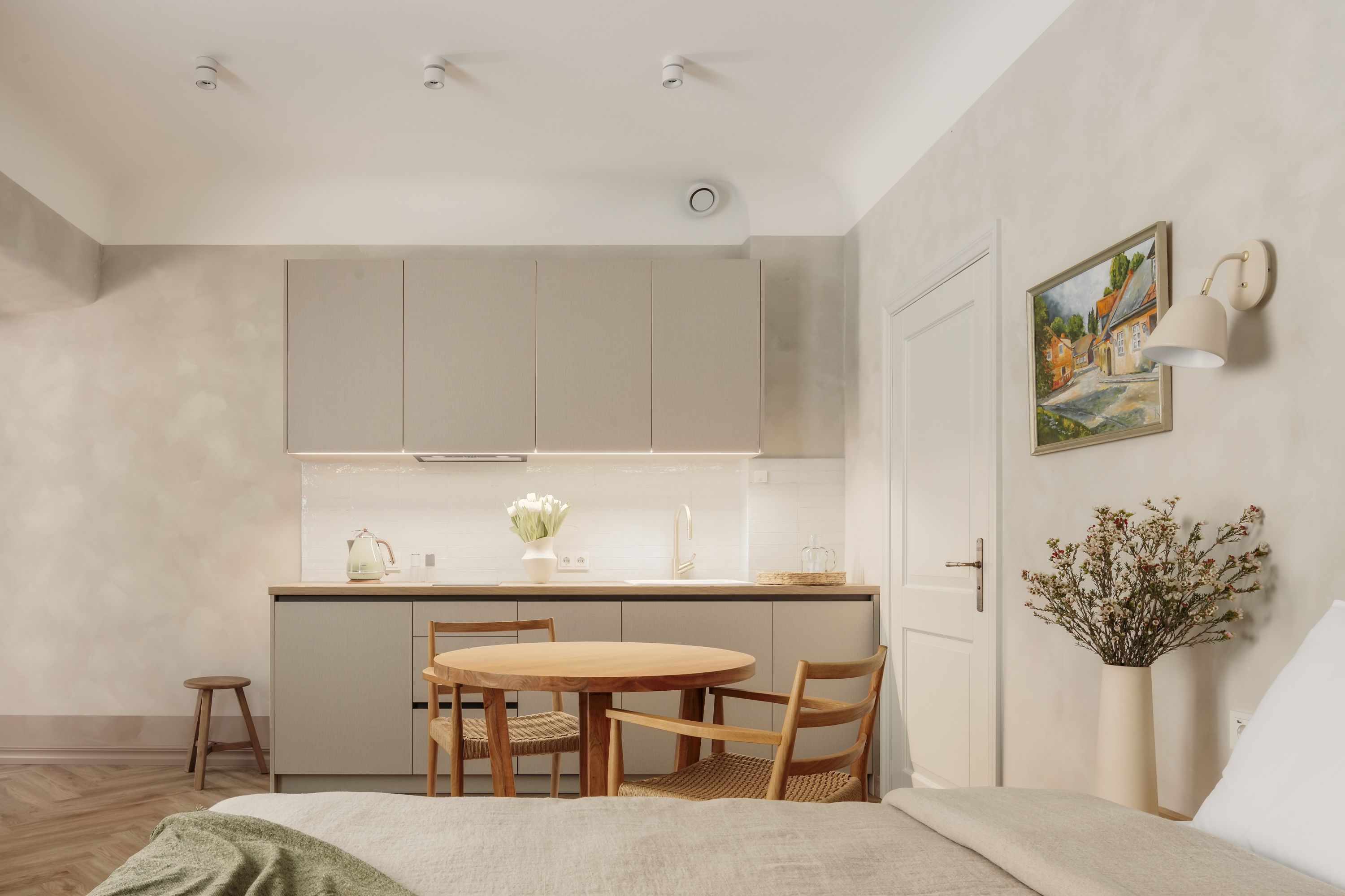 Spīdalas nams, Trešais - Image 6