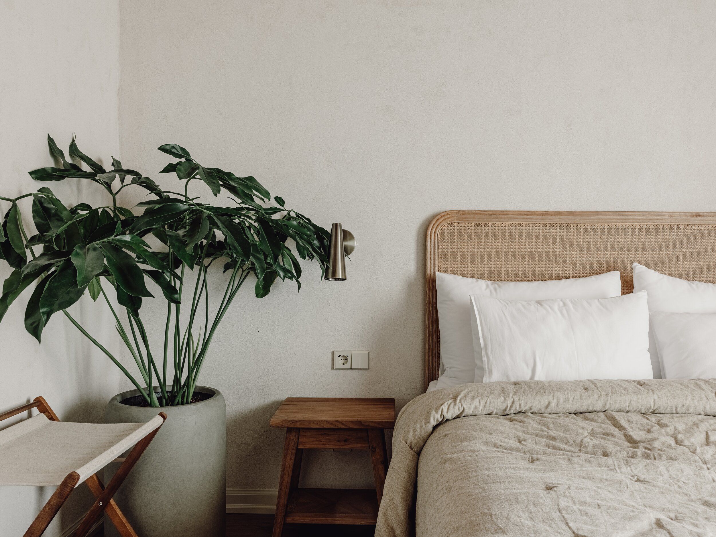 Mācītāja māja, Trešais - Image 16