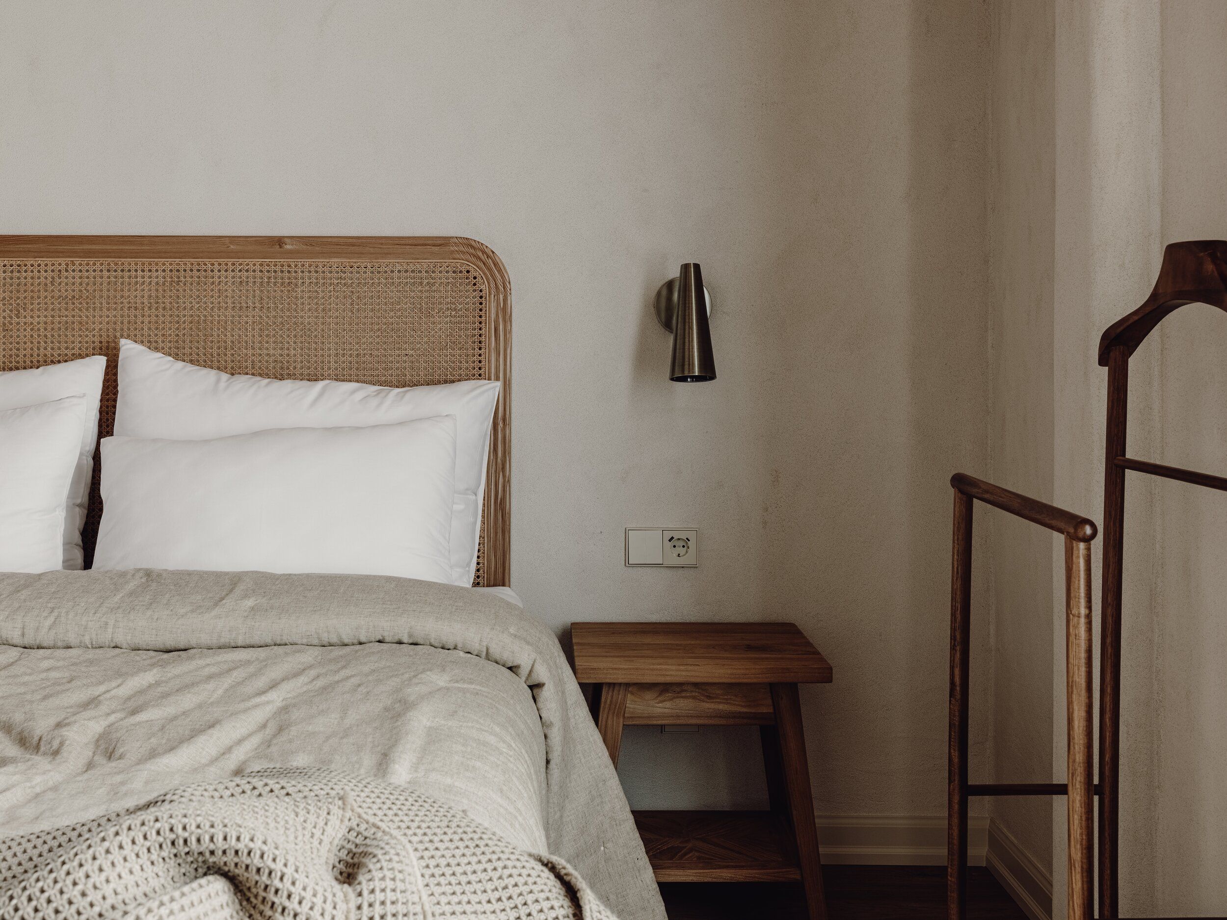 Mācītāja māja, Trešais - Image 18