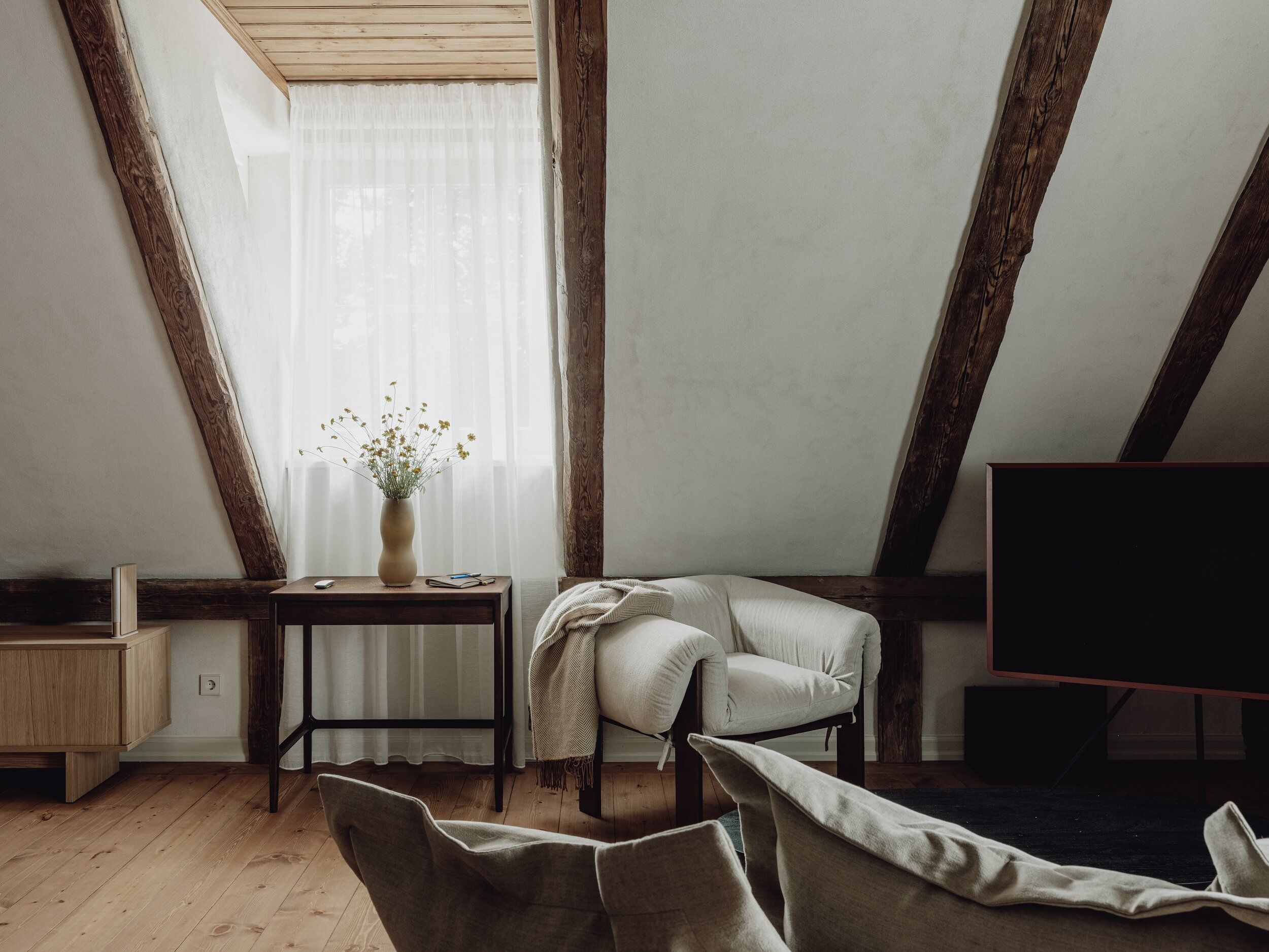 Mācītāja māja, Septītais - Image 27