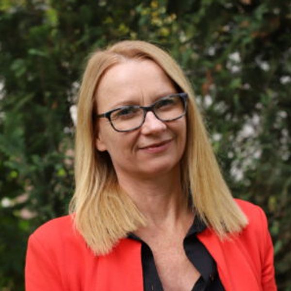 Dr. Zsuzsanna Literati-Nagy