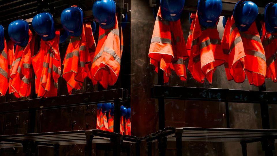 Delay Notice Time Limits: How Long Subcontractors Have to Notify a Delay