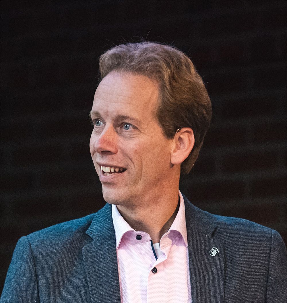 Bas van Riet Paap