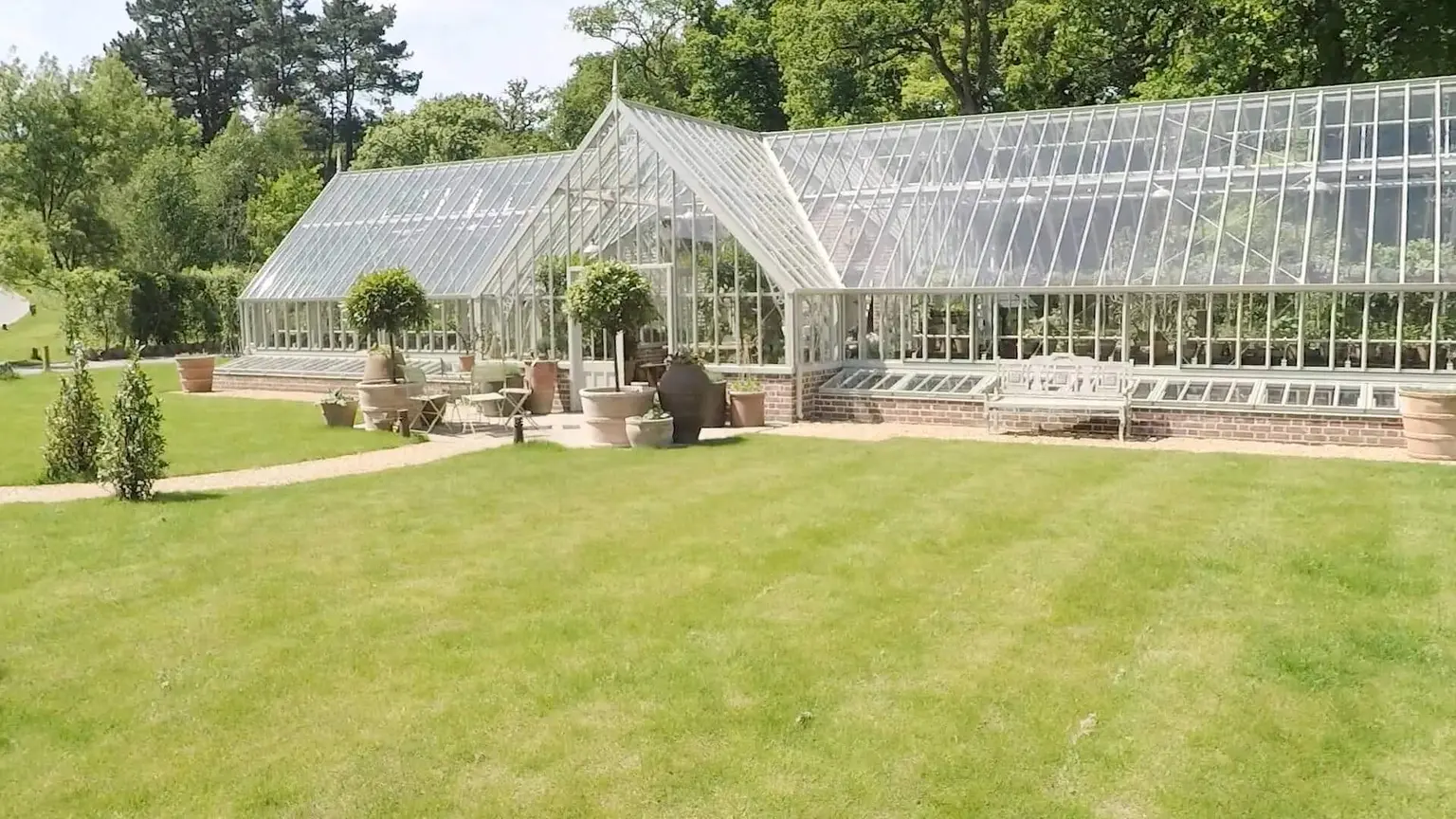 Greenhouses that respect nature