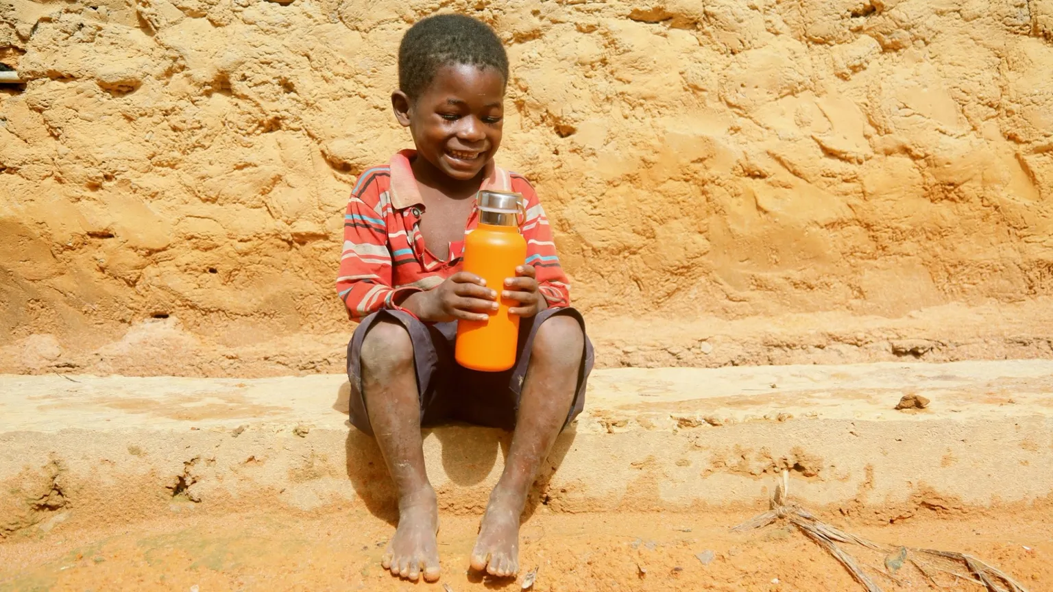 Reusable bottles that fund clean water projects
