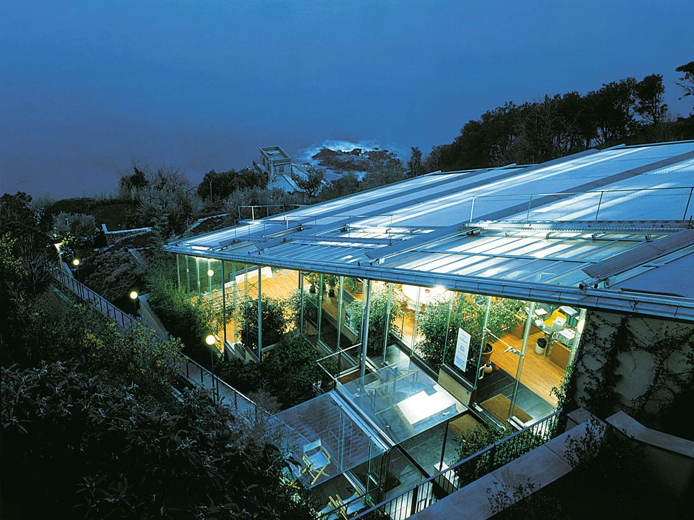 【絶版希有】：Renzo Piano Building Workshop 2da39c88d2eabe7110d61d99d06bef