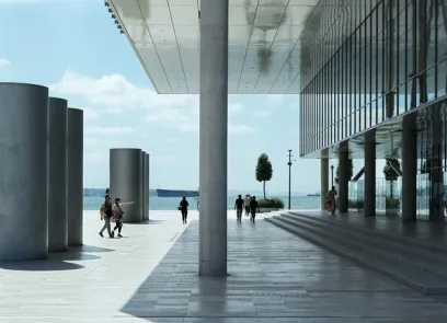 Istanbul Modern overhang