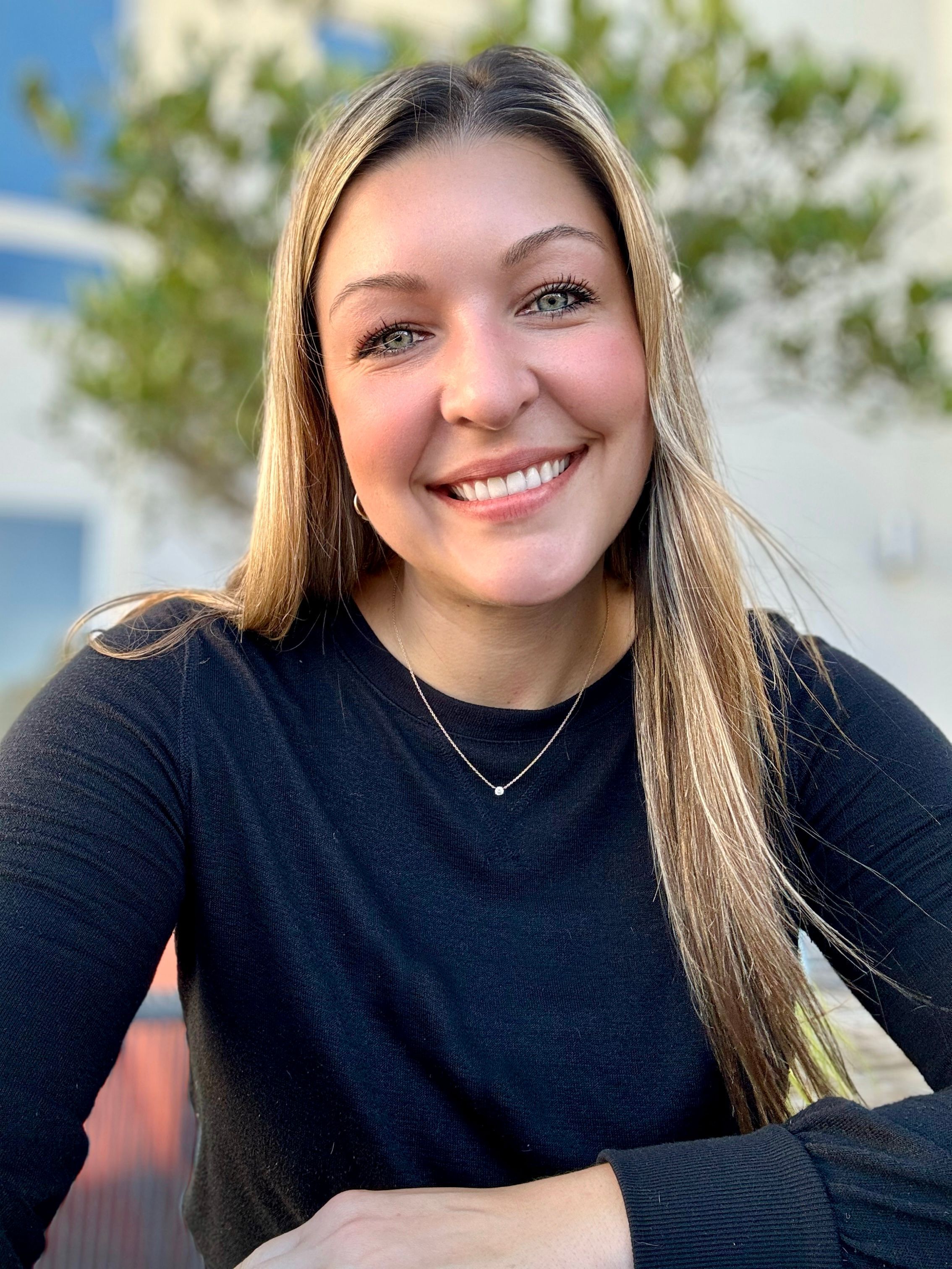 Headshot of Chelsey Debalsi
