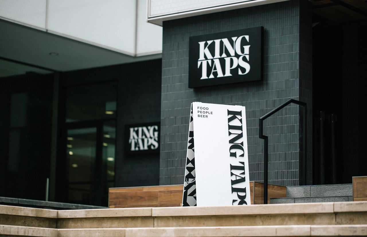 King Taps Signage 04