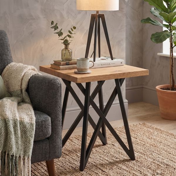 Skorgen Lamp Table