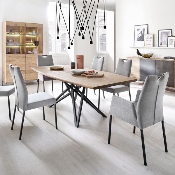 Skorgen Table