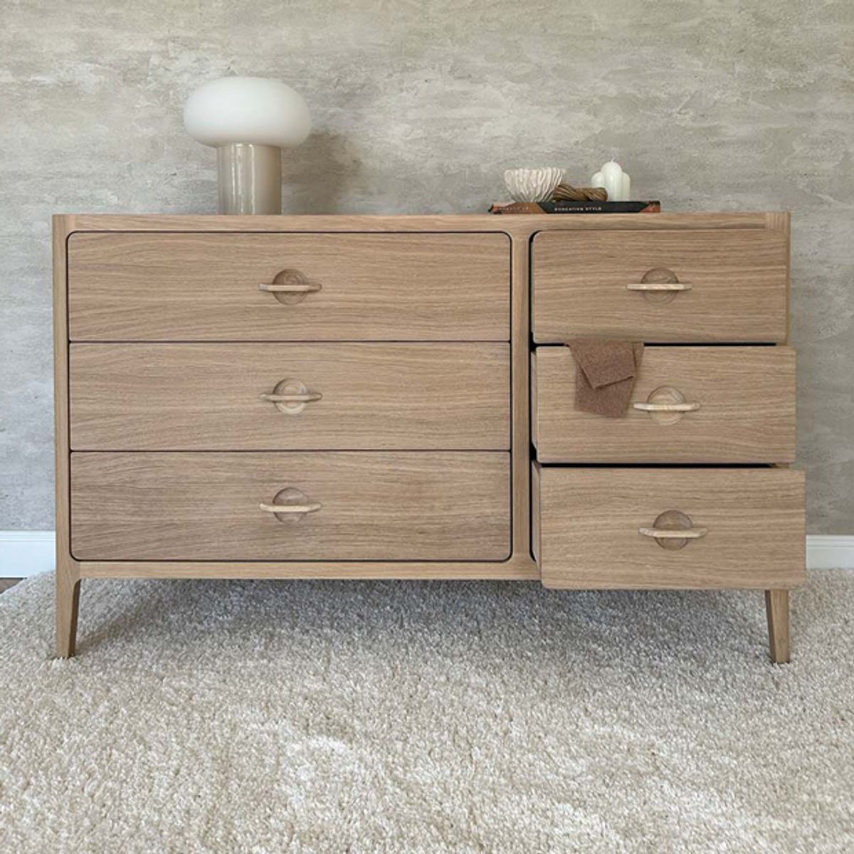 Skien Wide Chest
