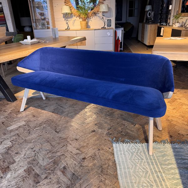 D49 Bench 200cm