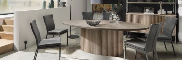 Round & Oval Tables