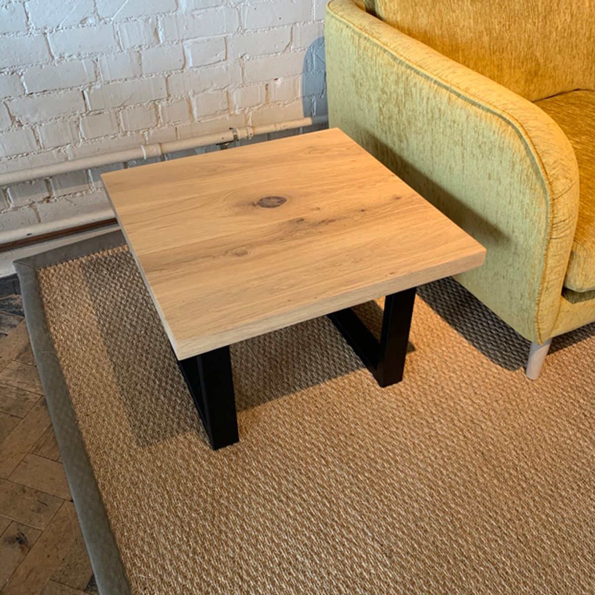 Henri Lamp Table