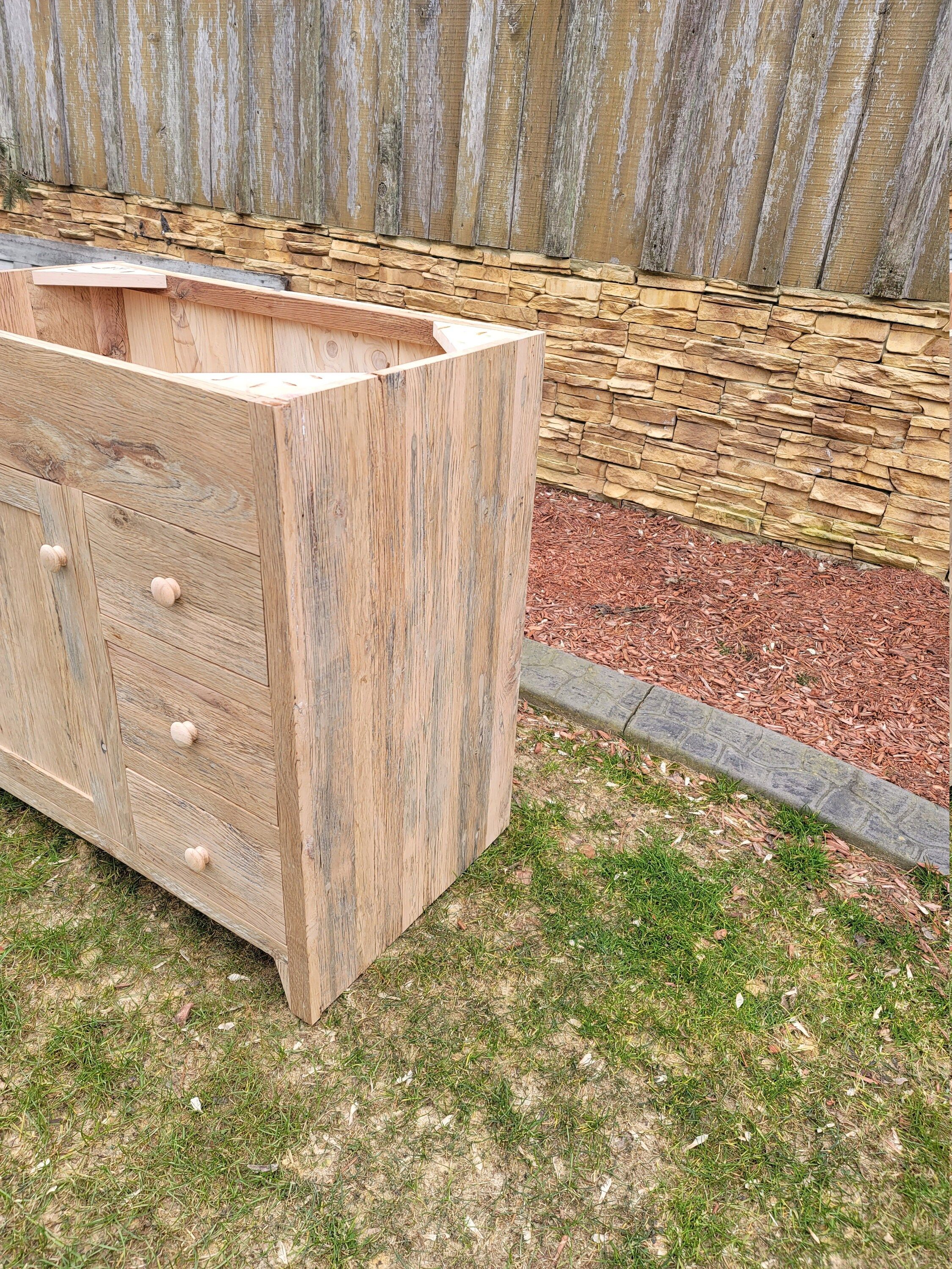 36 reclaimed oak rustic barnwood vanity 2